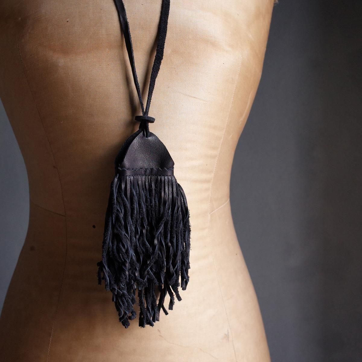 <img class='new_mark_img1' src='https://img.shop-pro.jp/img/new/icons13.gif' style='border:none;display:inline;margin:0px;padding:0px;width:auto;' />CHRISTIAN PEAU LEATHER ACCESSORYʥꥹ ݡ 쥶꡼CALF BLACK 