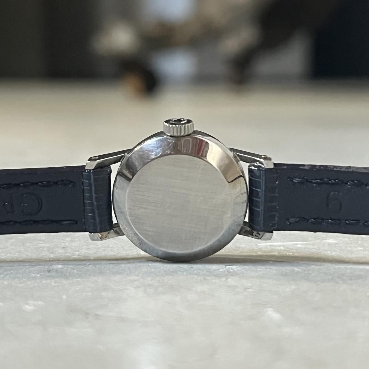 OMEGA GENEVE（オメガ ジュネーブ）ネイビー文字盤 カットガラス 純正
