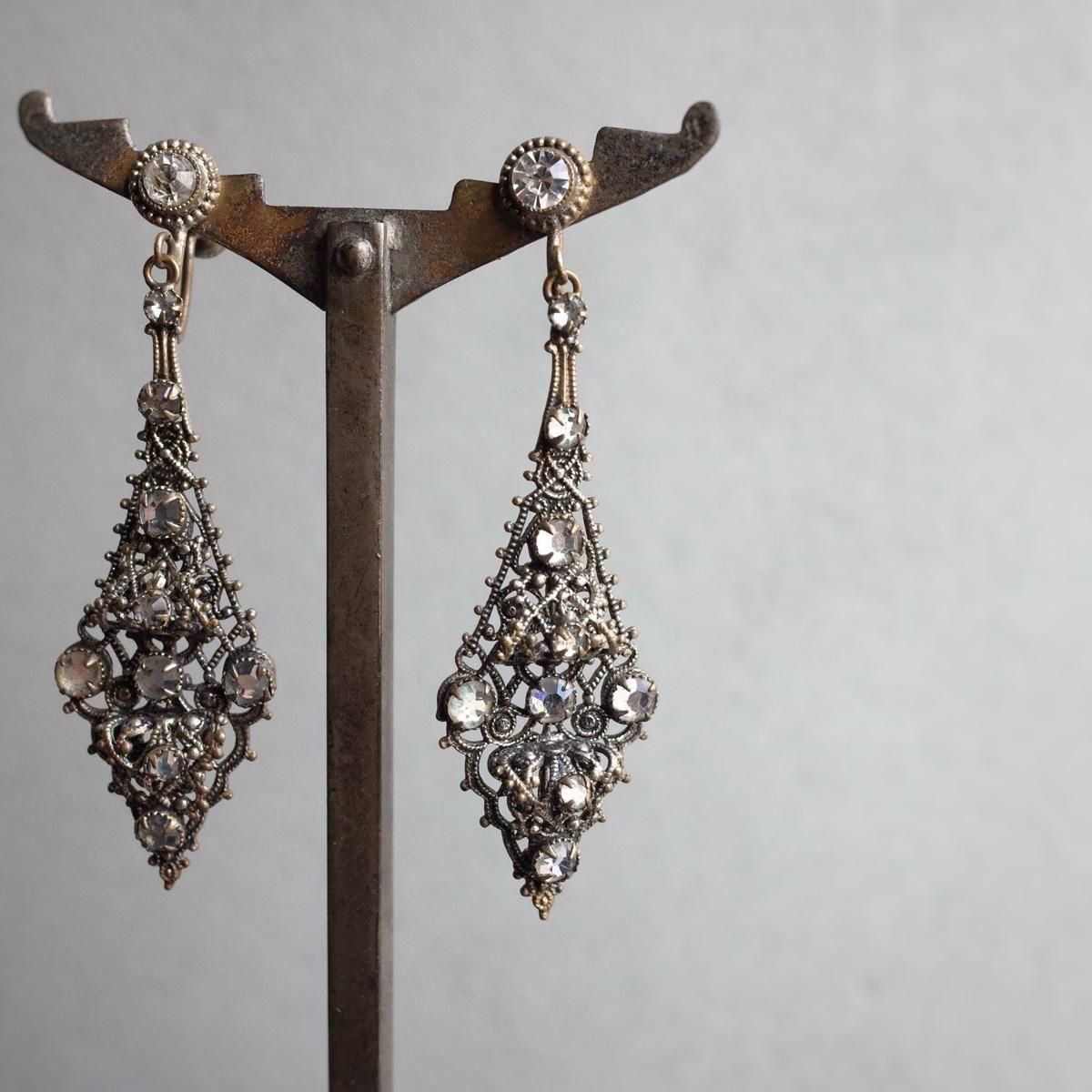 ᥿ ꥢ饹 󥰡1920-30's Metal Clear Glass Earrings