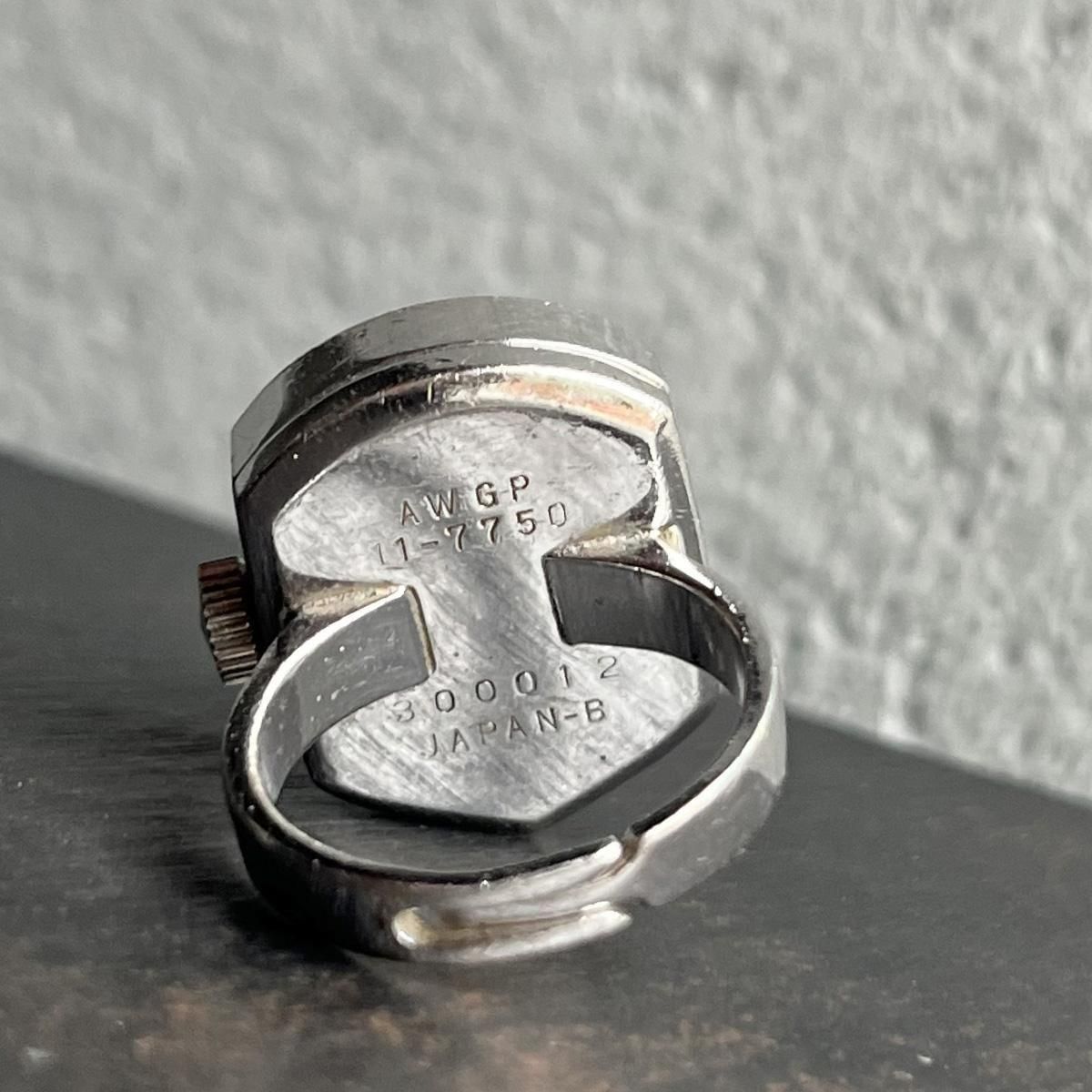 <img class='new_mark_img1' src='https://img.shop-pro.jp/img/new/icons13.gif' style='border:none;display:inline;margin:0px;padding:0px;width:auto;' />SEIKO RING WATCH ( 󥰥å) ֥롼ۥʸ åȥ饹 