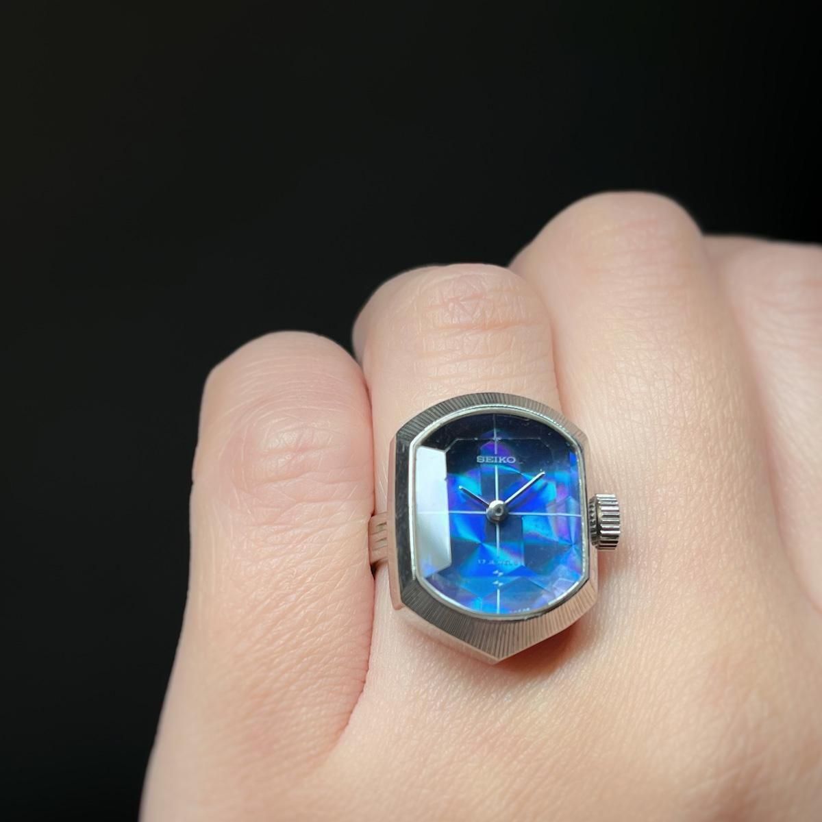 <img class='new_mark_img1' src='https://img.shop-pro.jp/img/new/icons13.gif' style='border:none;display:inline;margin:0px;padding:0px;width:auto;' />SEIKO RING WATCH ( 󥰥å) ֥롼ۥʸ åȥ饹 