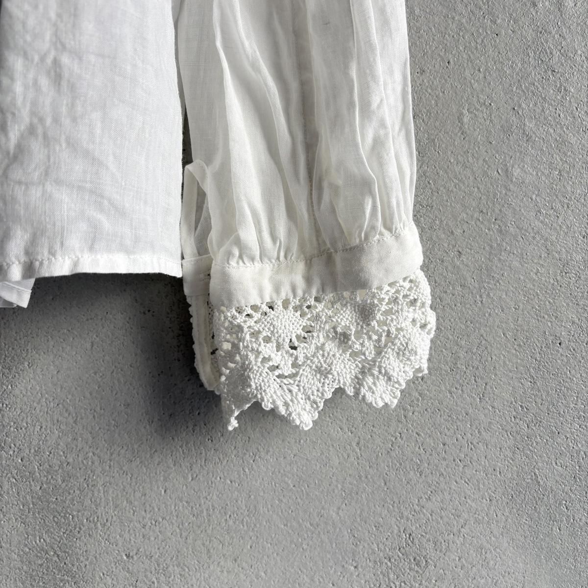 <img class='new_mark_img1' src='https://img.shop-pro.jp/img/new/icons13.gif' style='border:none;display:inline;margin:0px;padding:0px;width:auto;' />HALLELUJAH 2, Chemise a Dentelleʥϥ 졼 ֥饦Off White