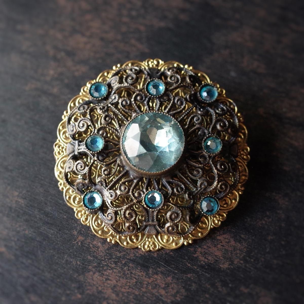 ᥿ 饤ȥ֥롼 饹 ֥1920-30's Metal Light Blue Glass brooch