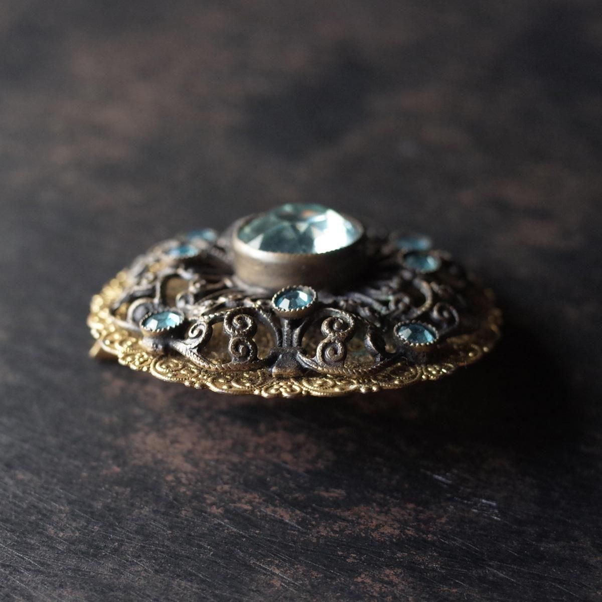 ᥿ 饤ȥ֥롼 饹 ֥1920-30's Metal Light Blue Glass brooch