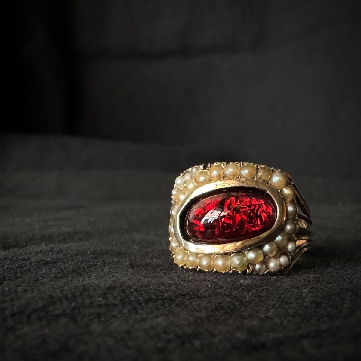 1811年製 10金 ガーネット モーニングリング(10K Garnet Ring 1811年製 10金 ガーネット モーニングリング(10K Garnet Ring