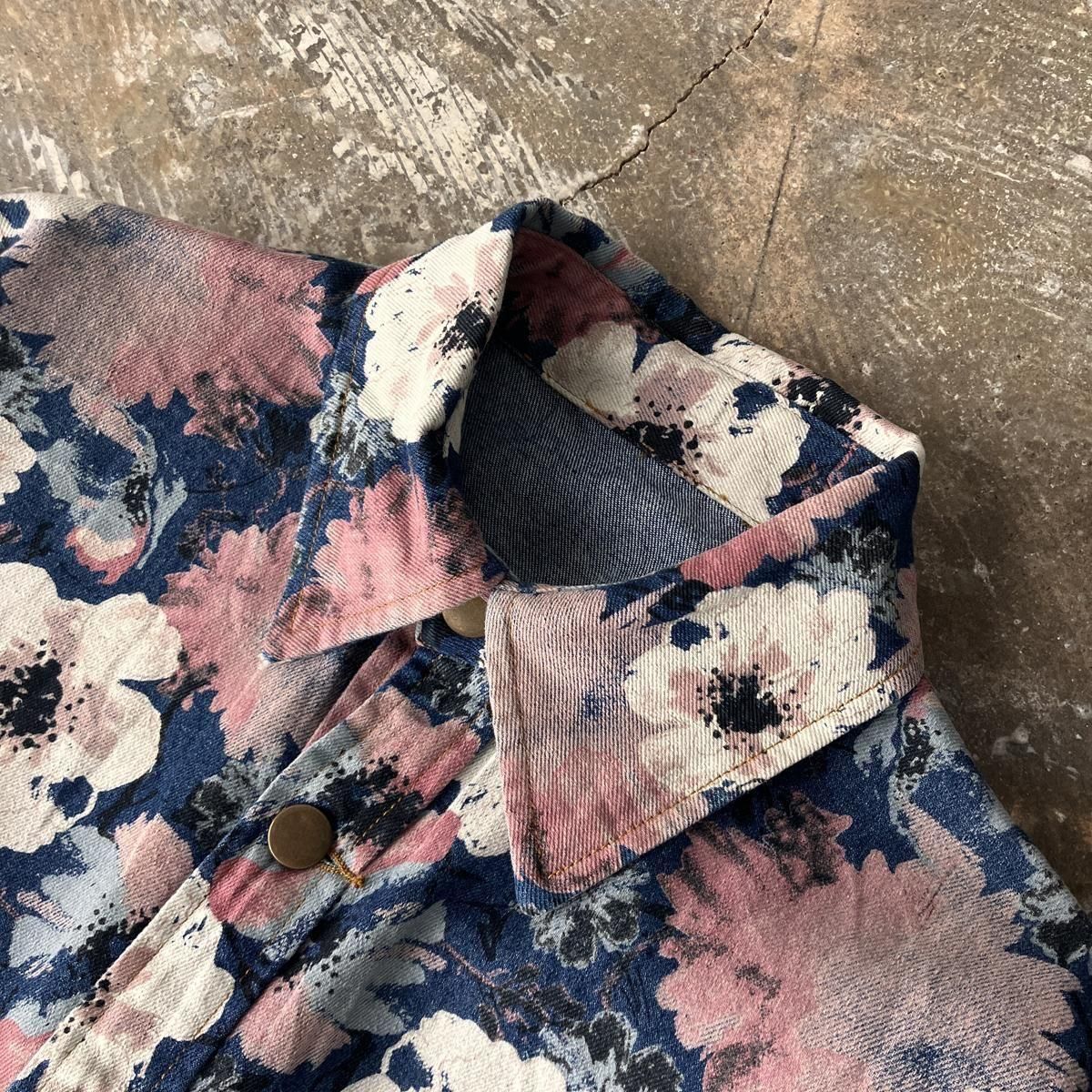 U.S. ヴィンテージ 油絵タッチ 花柄 デニムシャツ(Vintage U.S. ヴィンテージ 油絵タッチ 花柄 デニムシャツ(Vintage