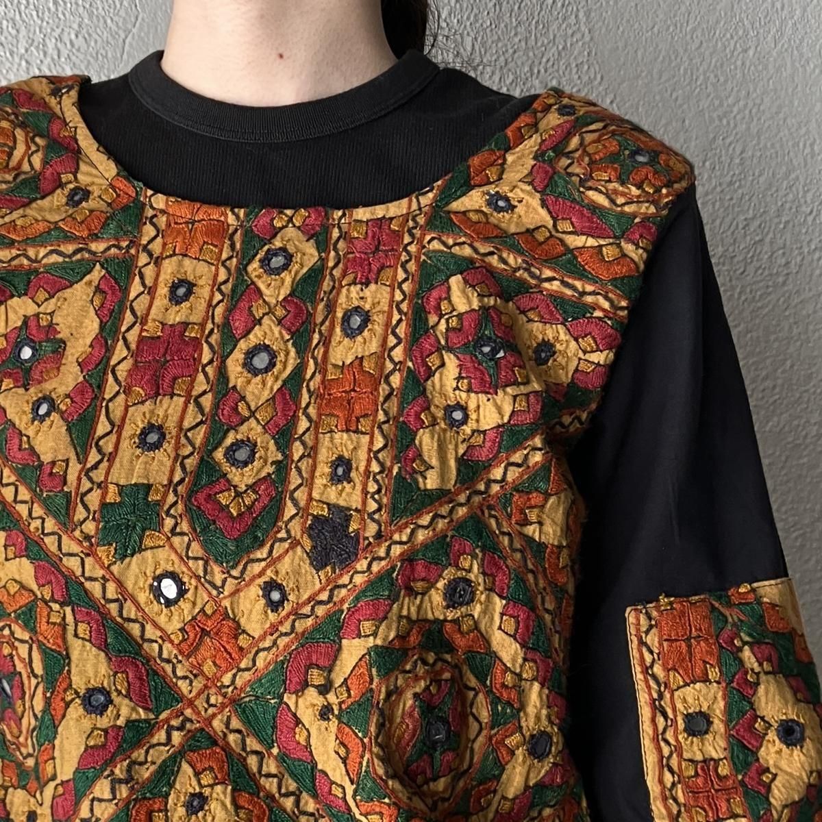 ơ  ߥ顼ɽ ʬµ ֥饦Vintage India Mirror Embroidery Sleeve Blouse