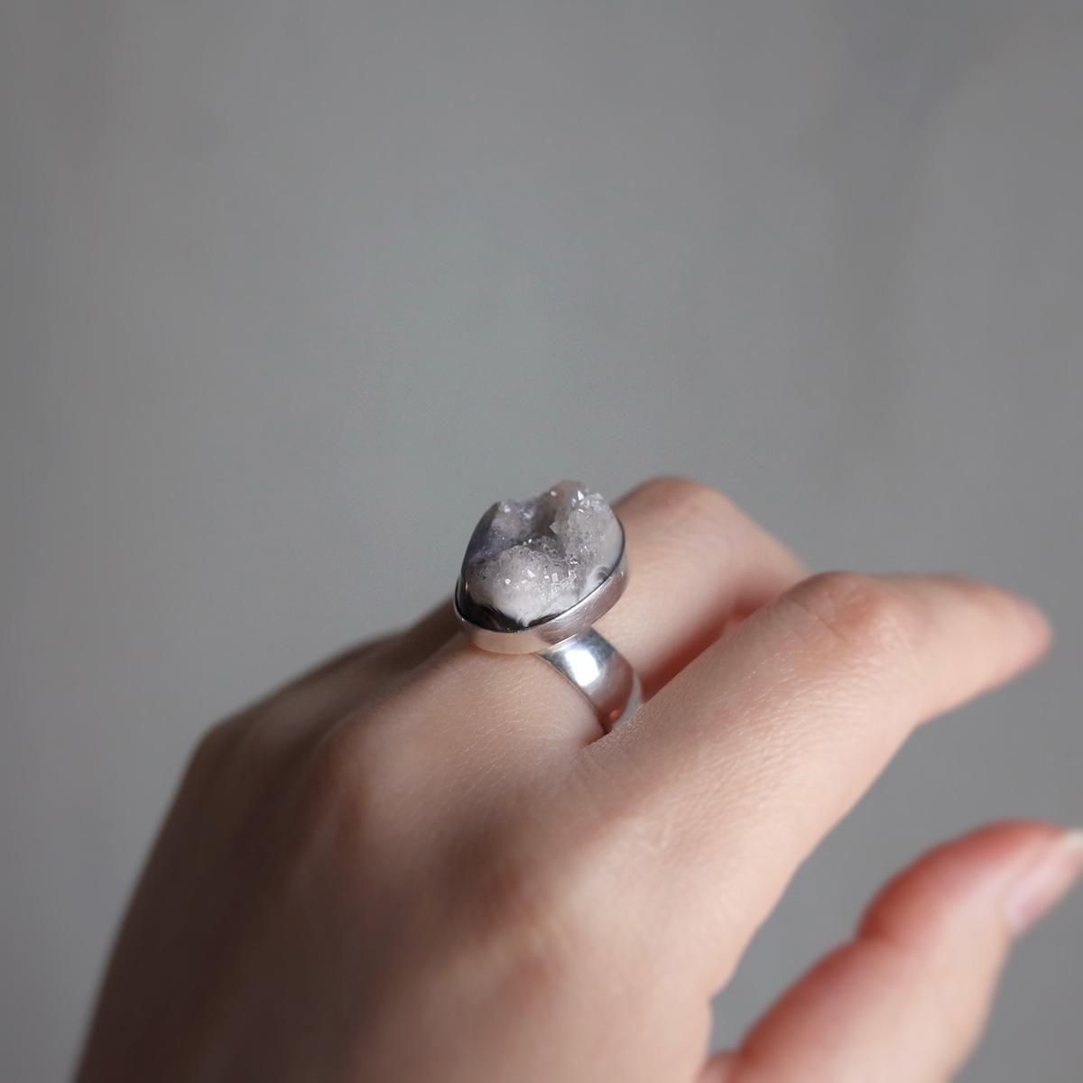 <img class='new_mark_img1' src='https://img.shop-pro.jp/img/new/icons13.gif' style='border:none;display:inline;margin:0px;padding:0px;width:auto;' />ᥭ С  ɡMexican Silver Ring Geode