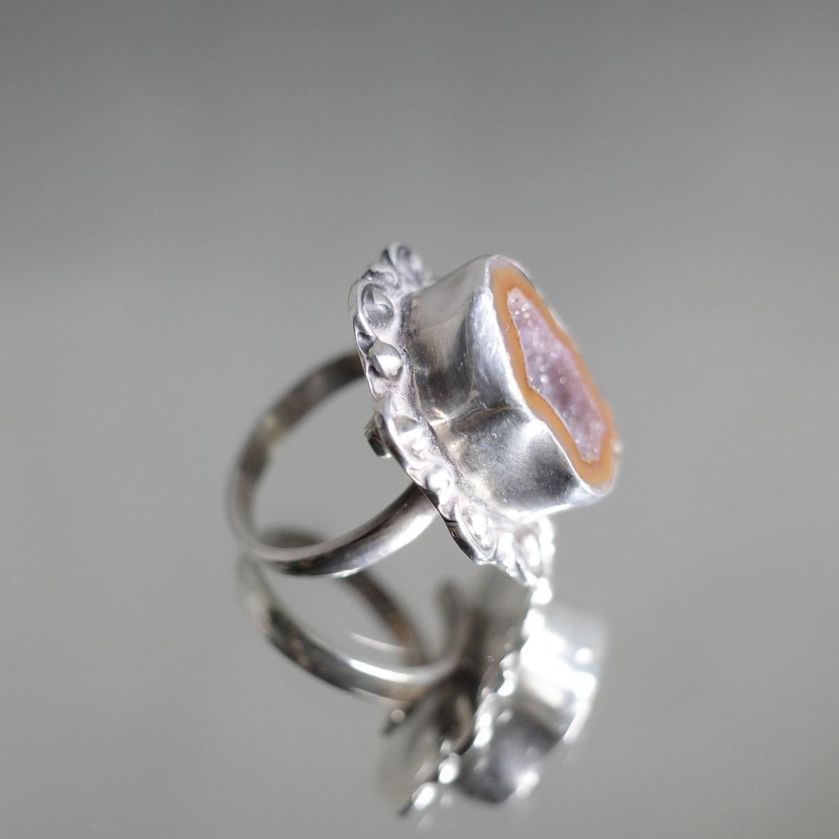 <img class='new_mark_img1' src='https://img.shop-pro.jp/img/new/icons13.gif' style='border:none;display:inline;margin:0px;padding:0px;width:auto;' />ᥭ С  ɡMexican Silver Ring Geode