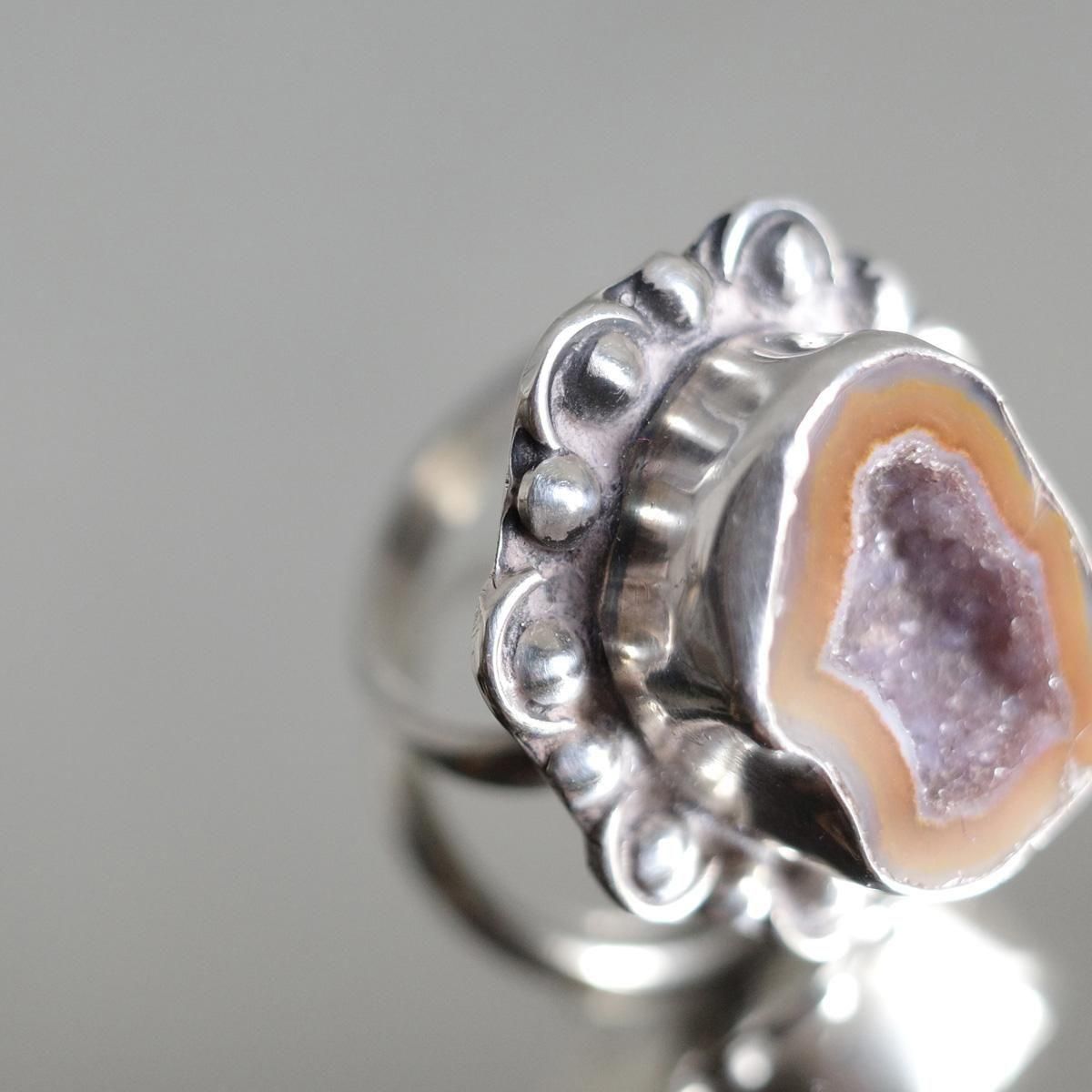 <img class='new_mark_img1' src='https://img.shop-pro.jp/img/new/icons13.gif' style='border:none;display:inline;margin:0px;padding:0px;width:auto;' />ᥭ С  ɡMexican Silver Ring Geode