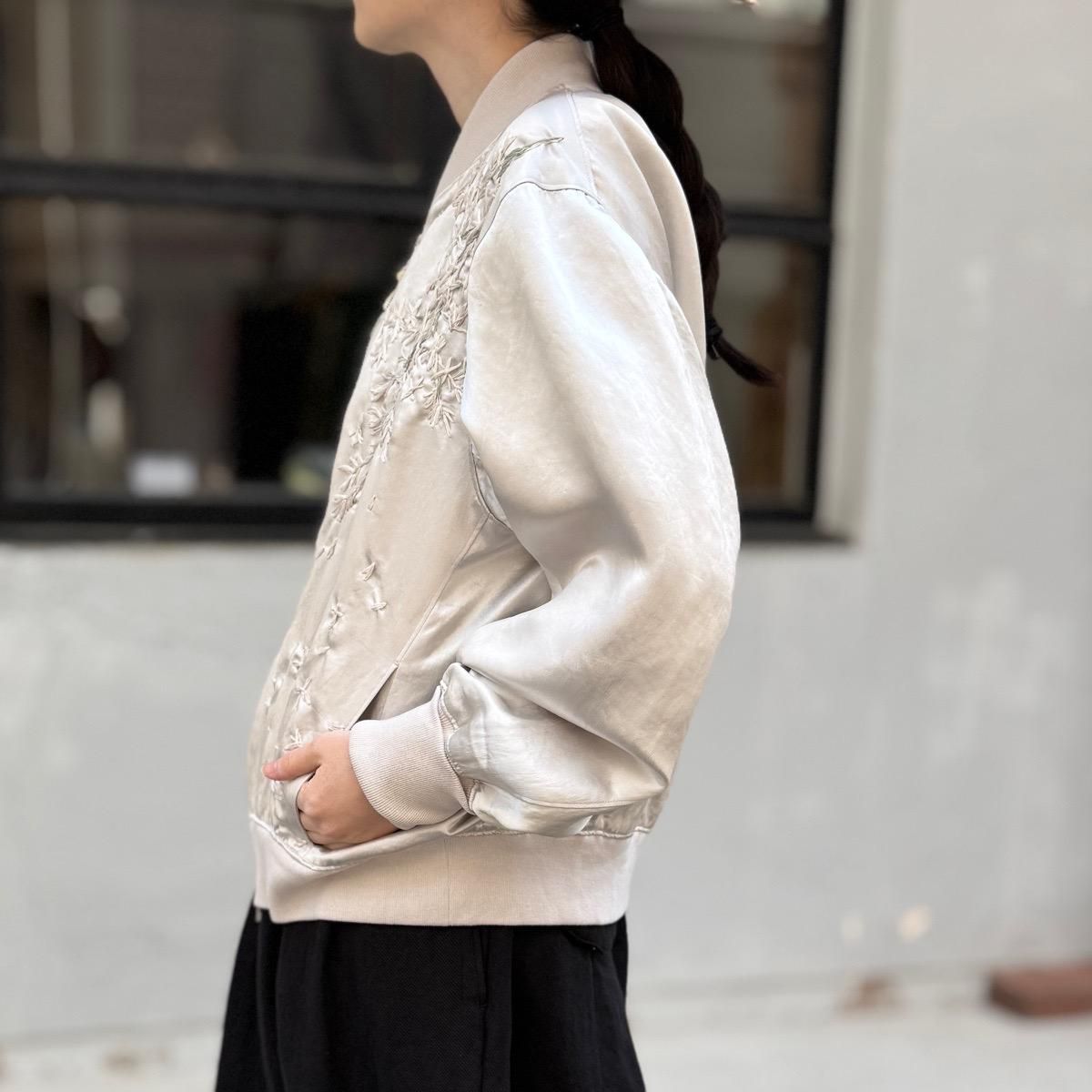 <img class='new_mark_img1' src='https://img.shop-pro.jp/img/new/icons13.gif' style='border:none;display:inline;margin:0px;padding:0px;width:auto;' />suzuki takayuki embroidered blousonʥ業 ֥ ֥륾Shining mist