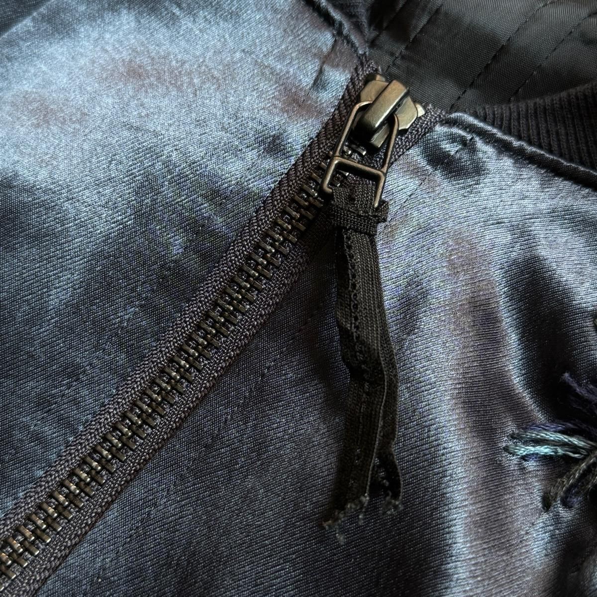 <img class='new_mark_img1' src='https://img.shop-pro.jp/img/new/icons13.gif' style='border:none;display:inline;margin:0px;padding:0px;width:auto;' />suzuki takayuki embroidered blousonʥ業 ֥ ֥륾Shining navy