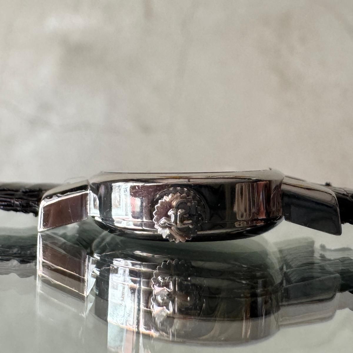 Jaeger Le Coultreʥ㥬륯ȡOval Case 졼ʸ 