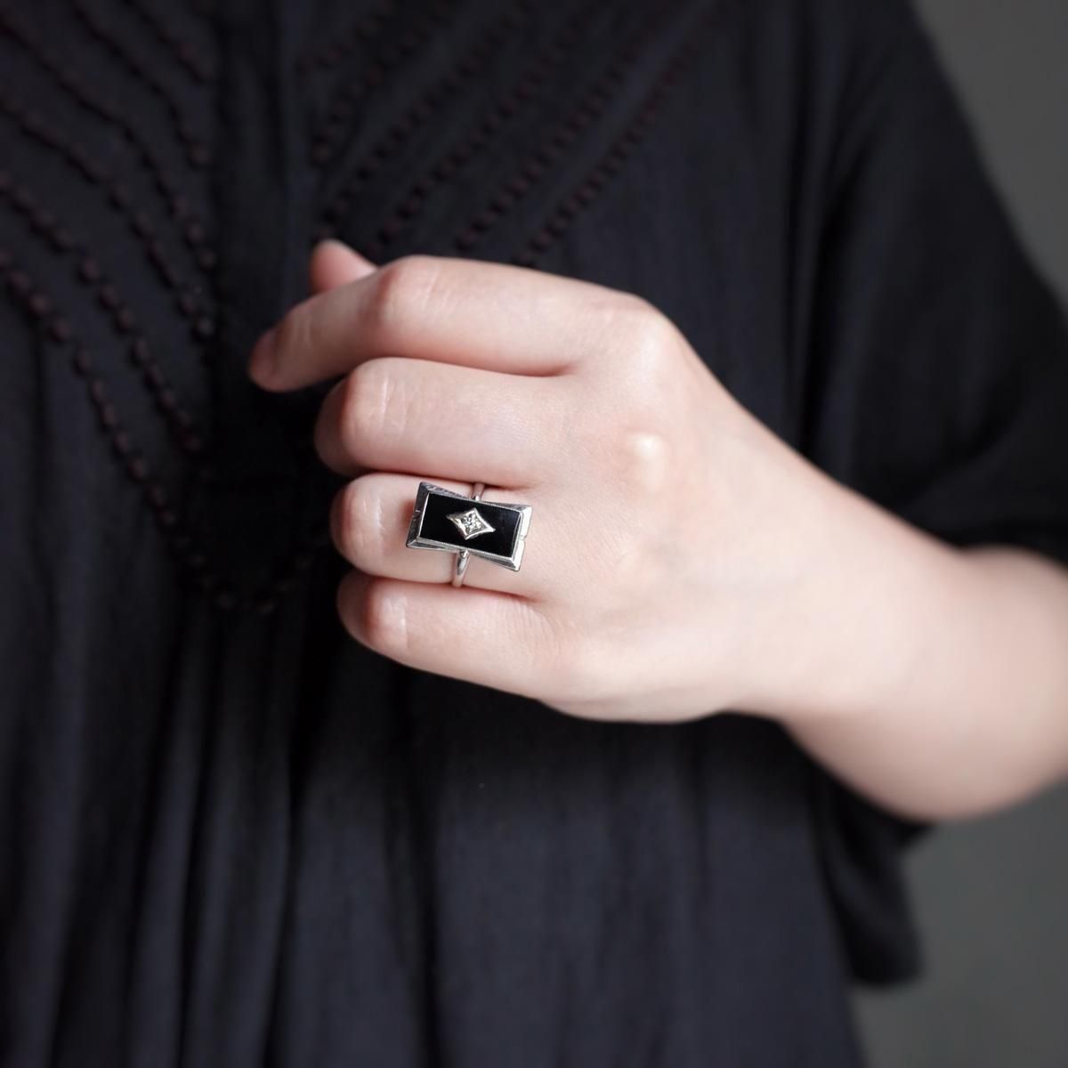 <img class='new_mark_img1' src='https://img.shop-pro.jp/img/new/icons13.gif' style='border:none;display:inline;margin:0px;padding:0px;width:auto;' />롦ǥ 14  ֥å륻ɥˡ 󥰡Art Deco 14KWG Diamond Black Chalcedony Ring