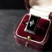 本物保証 K18刻印 5.7g ビンテージデザインリング 指輪 2025年最新】昭和 リング k18の人気アイテム - メルカリ