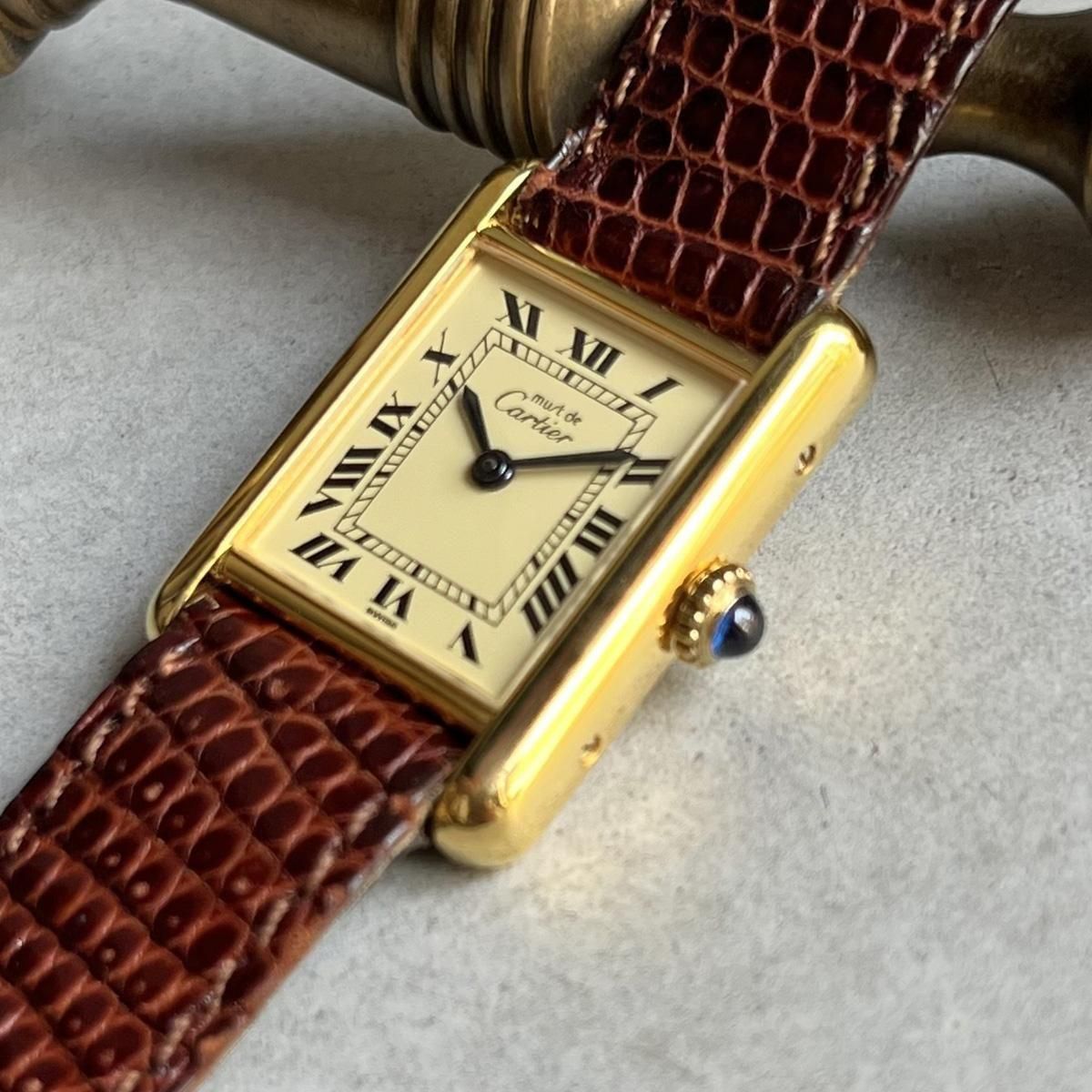 <img class='new_mark_img1' src='https://img.shop-pro.jp/img/new/icons13.gif' style='border:none;display:inline;margin:0px;padding:0px;width:auto;' />Cartier Must de Cartierʥƥ ޥ ɥ ƥIvory Roman SM ٥ȡ