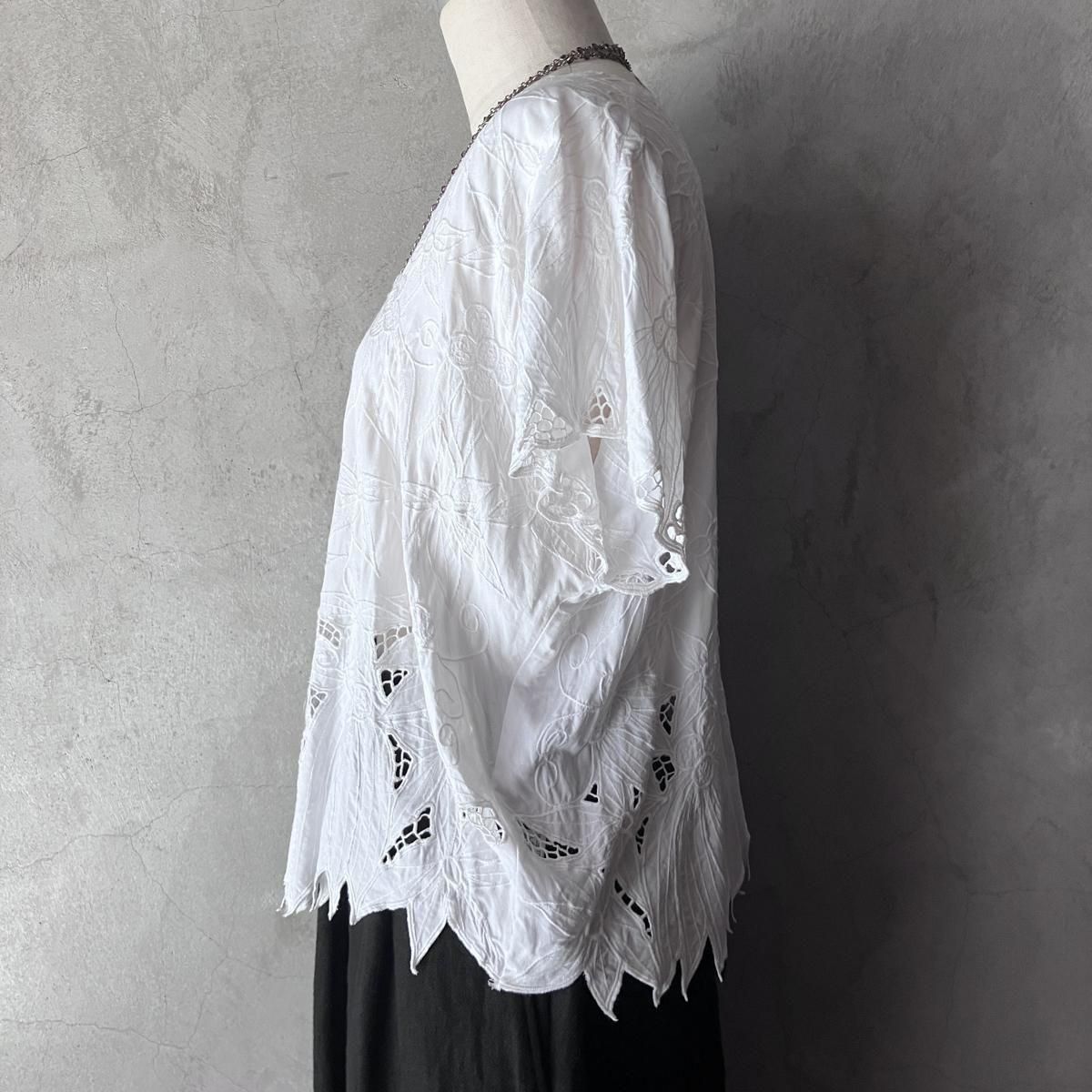 <img class='new_mark_img1' src='https://img.shop-pro.jp/img/new/icons13.gif' style='border:none;display:inline;margin:0px;padding:0px;width:auto;' />U.S. ơ åȥ졼 ֥饦Vintage Rib Cutwork Lace Blouse