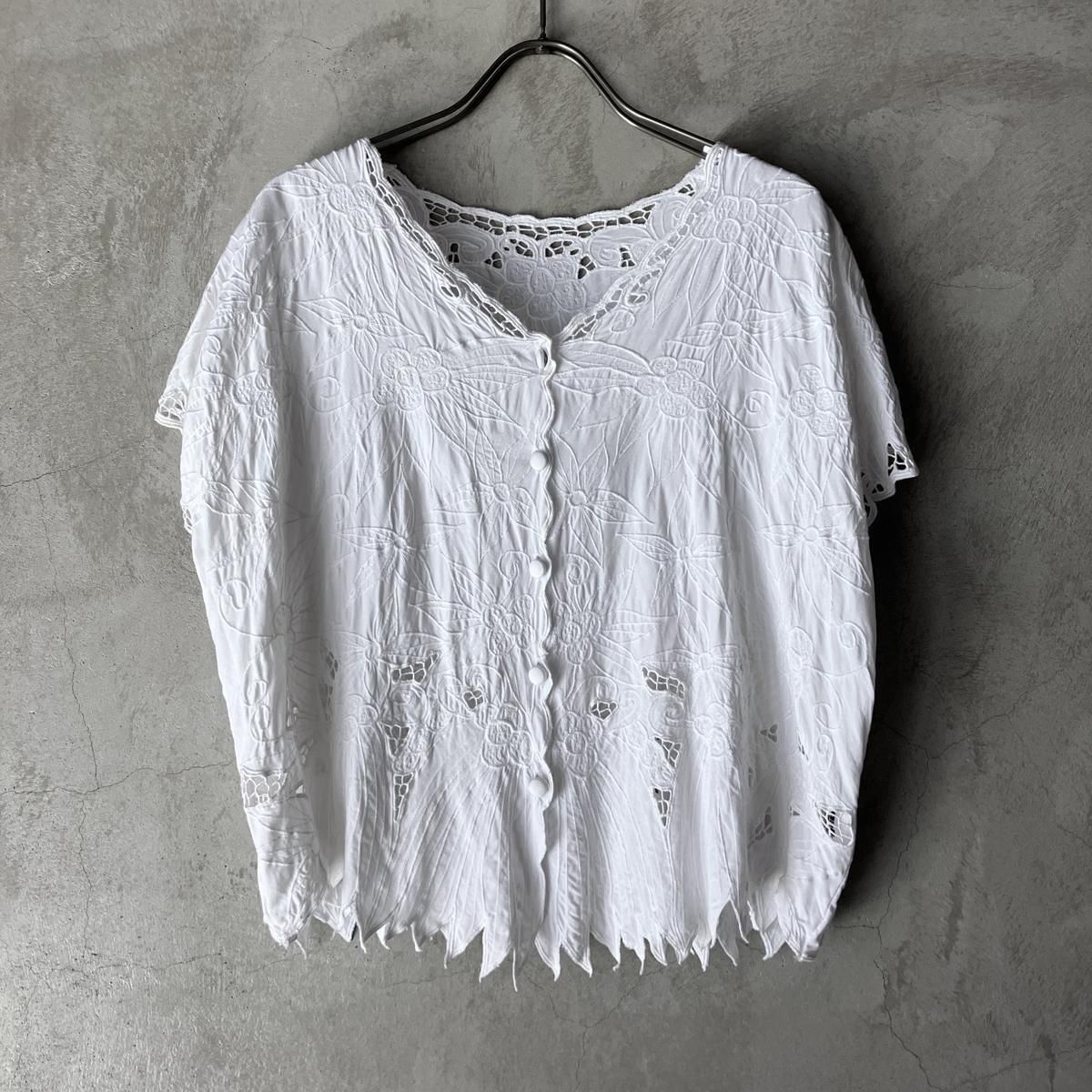 <img class='new_mark_img1' src='https://img.shop-pro.jp/img/new/icons13.gif' style='border:none;display:inline;margin:0px;padding:0px;width:auto;' />U.S. ơ åȥ졼 ֥饦Vintage Rib Cutwork Lace Blouse
