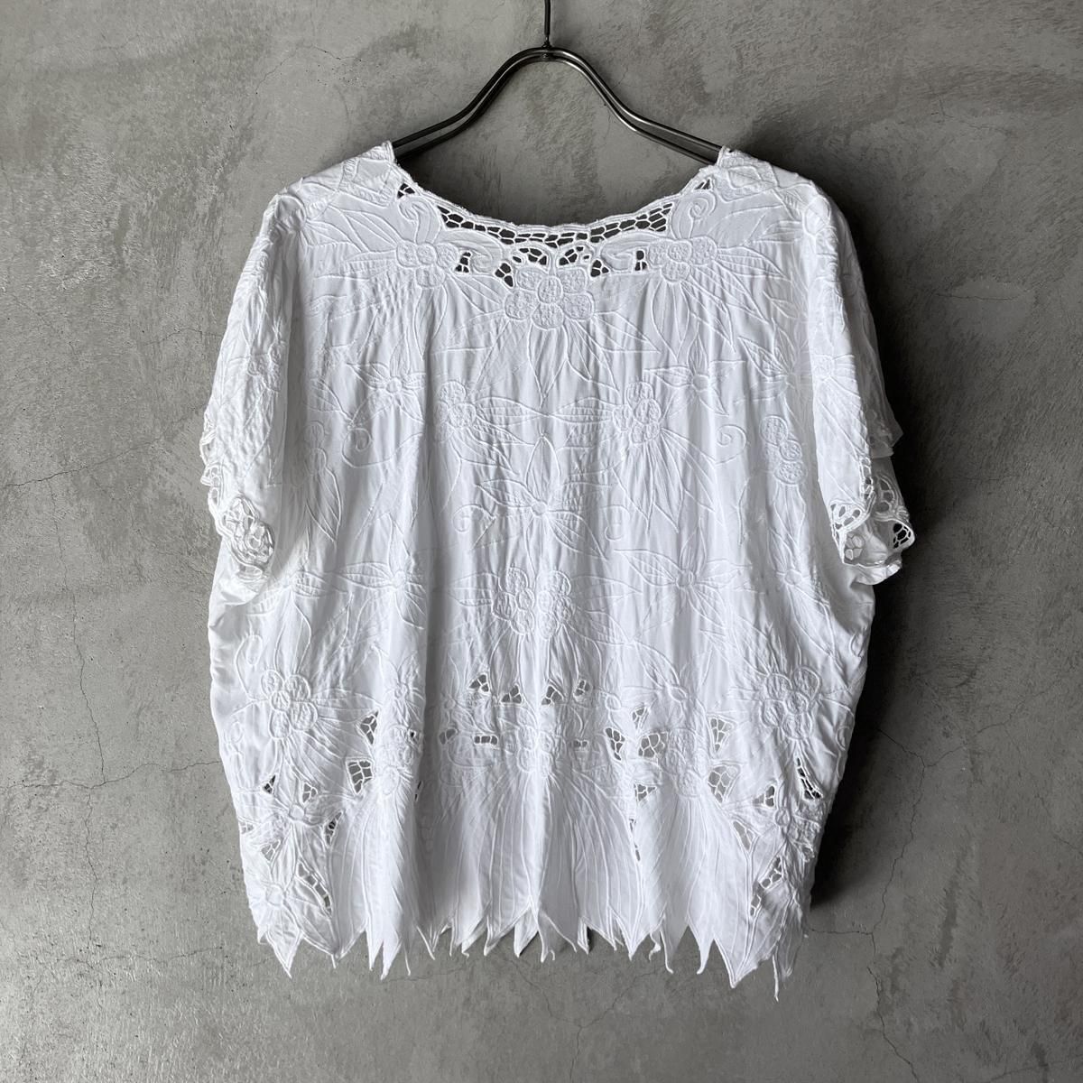 <img class='new_mark_img1' src='https://img.shop-pro.jp/img/new/icons13.gif' style='border:none;display:inline;margin:0px;padding:0px;width:auto;' />U.S. ơ åȥ졼 ֥饦Vintage Rib Cutwork Lace Blouse
