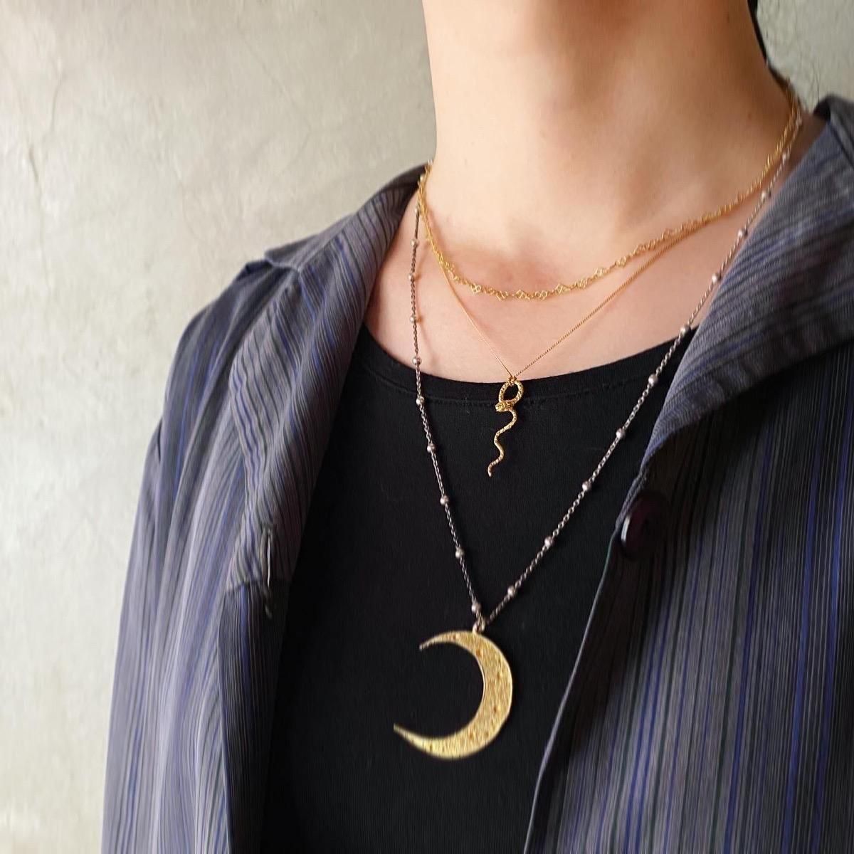 <img class='new_mark_img1' src='https://img.shop-pro.jp/img/new/icons56.gif' style='border:none;display:inline;margin:0px;padding:0px;width:auto;' />momocreatura Waving Snake Necklace Goldʥإӥͥå쥹 ɡ