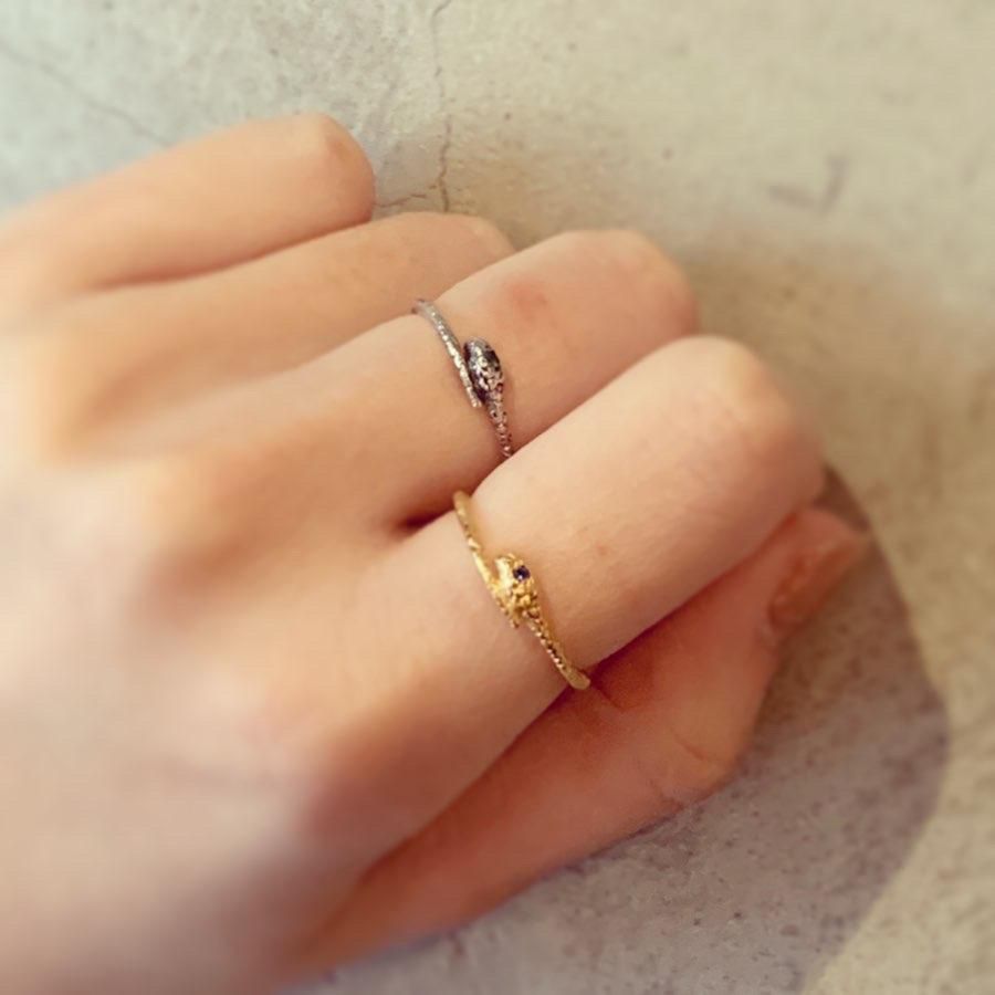 <img class='new_mark_img1' src='https://img.shop-pro.jp/img/new/icons56.gif' style='border:none;display:inline;margin:0px;padding:0px;width:auto;' />momocreatura Snake Ring Gold Emeraldʥإӥ  ɡ
