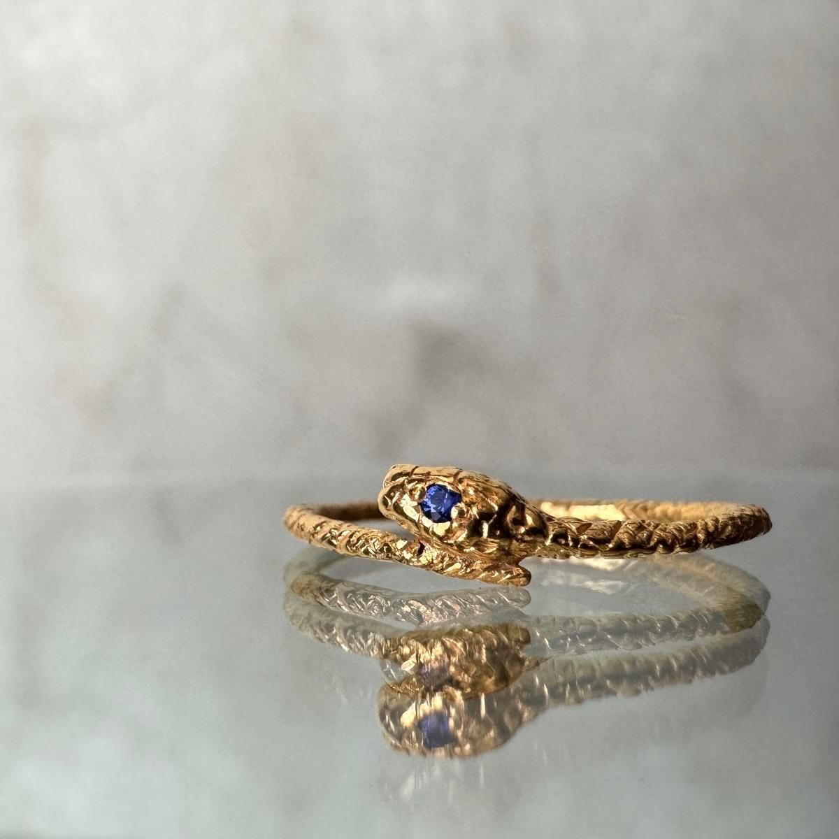<img class='new_mark_img1' src='https://img.shop-pro.jp/img/new/icons56.gif' style='border:none;display:inline;margin:0px;padding:0px;width:auto;' />momocreatura Snake Ring Gold Sapphireʥإӥ  ե
