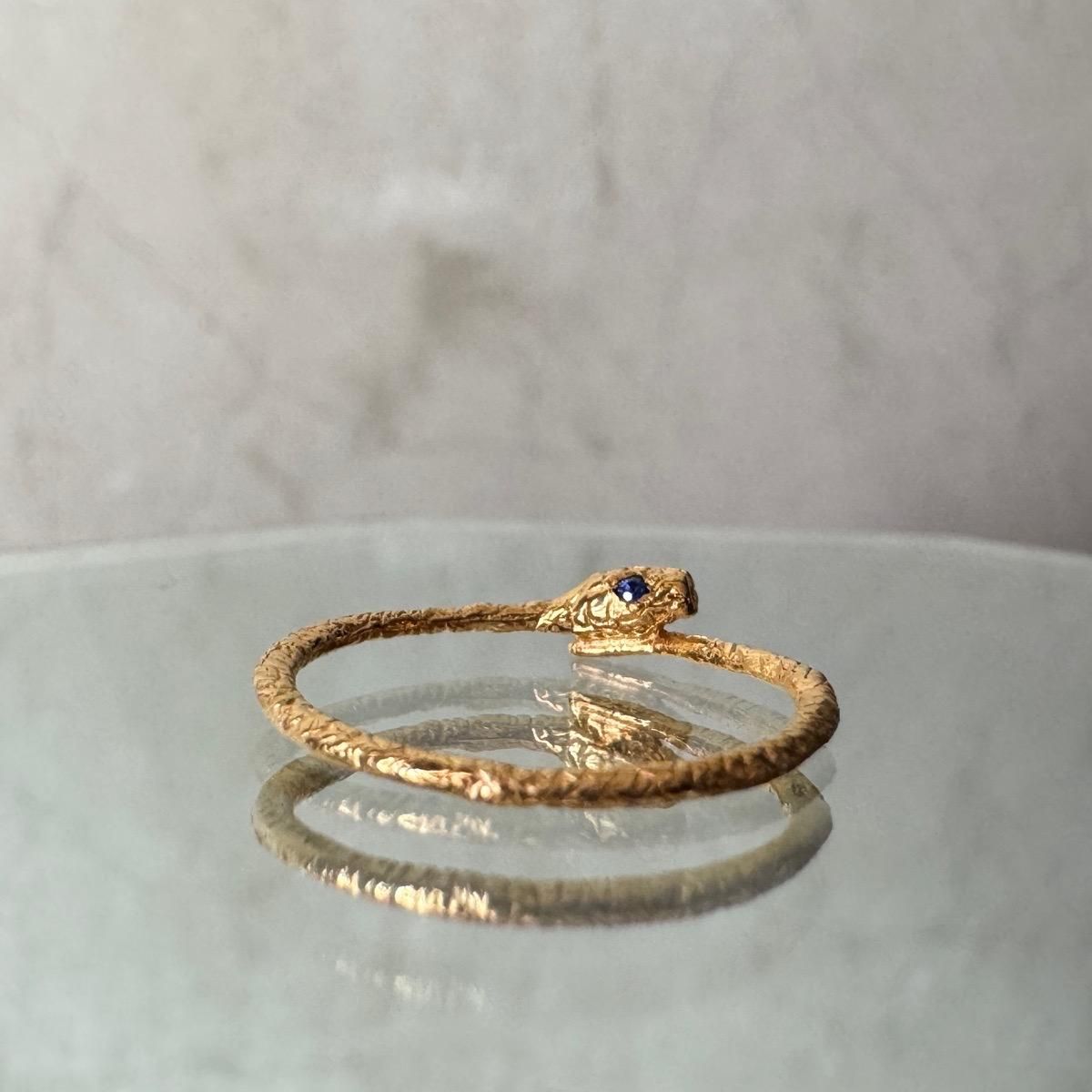 <img class='new_mark_img1' src='https://img.shop-pro.jp/img/new/icons56.gif' style='border:none;display:inline;margin:0px;padding:0px;width:auto;' />momocreatura Snake Ring Gold Sapphireʥإӥ  ե