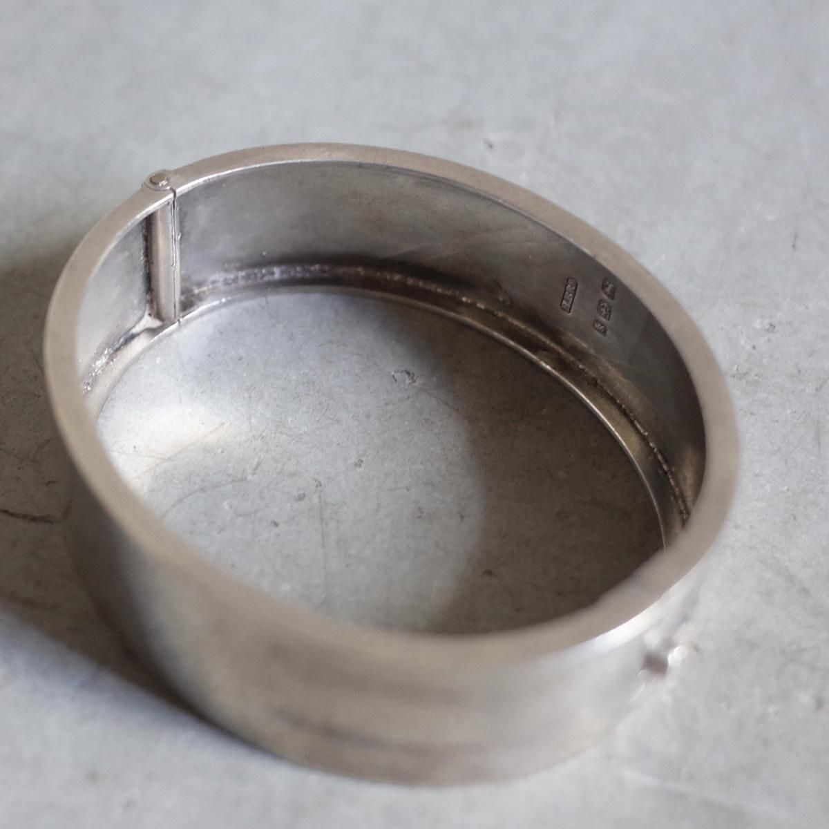 <img class='new_mark_img1' src='https://img.shop-pro.jp/img/new/icons13.gif' style='border:none;display:inline;margin:0px;padding:0px;width:auto;' />1884ǯ С  Х󥰥c.1884 Silver Flower Bangle