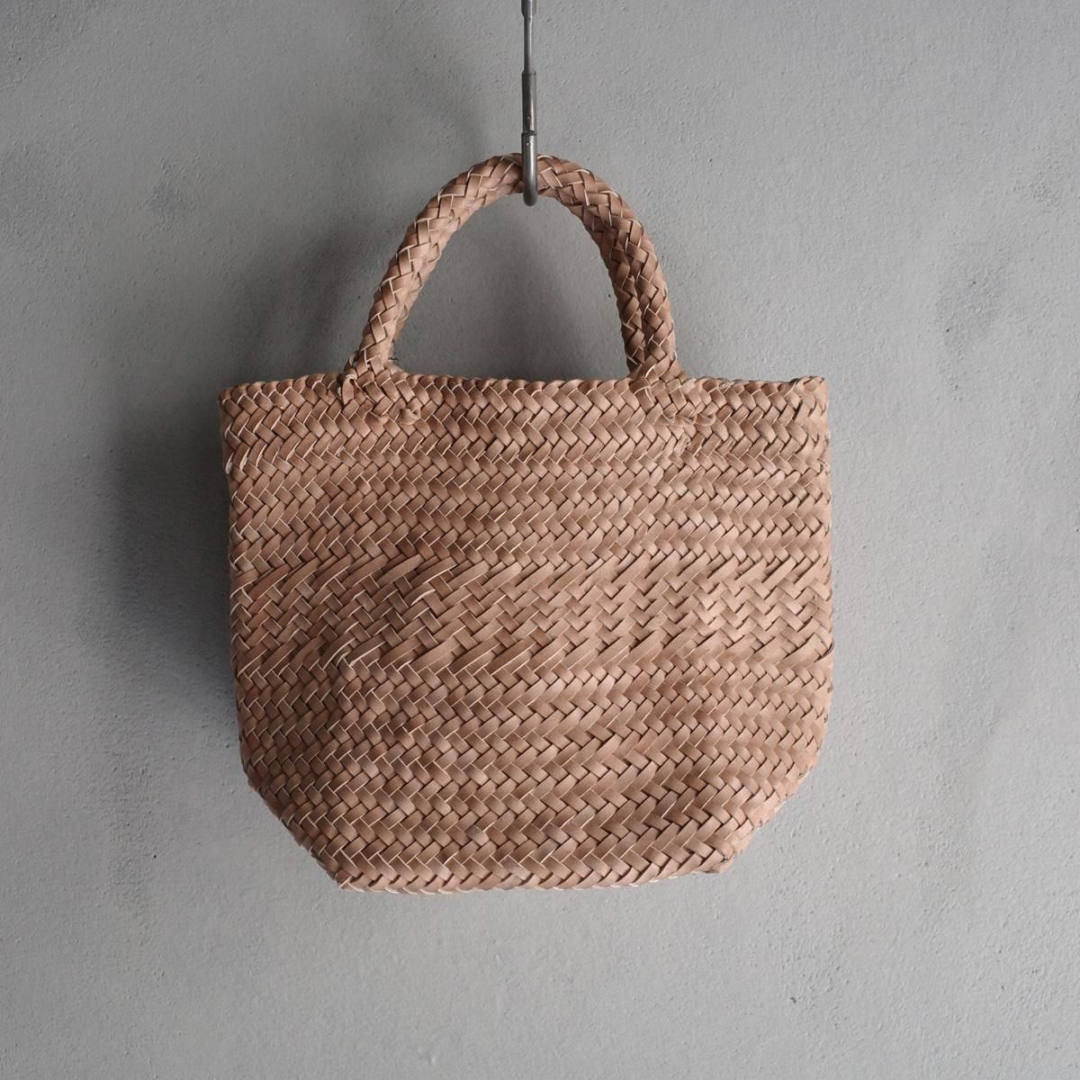 <img class='new_mark_img1' src='https://img.shop-pro.jp/img/new/icons13.gif' style='border:none;display:inline;margin:0px;padding:0px;width:auto;' />CHRISTIAN PEAU CP MESH BAG Dʥꥹ ݡ åХå NATURAL