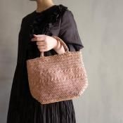 <img class='new_mark_img1' src='https://img.shop-pro.jp/img/new/icons13.gif' style='border:none;display:inline;margin:0px;padding:0px;width:auto;' />CHRISTIAN PEAU CP MESH BAG Dʥꥹ ݡ åХå NATURAL