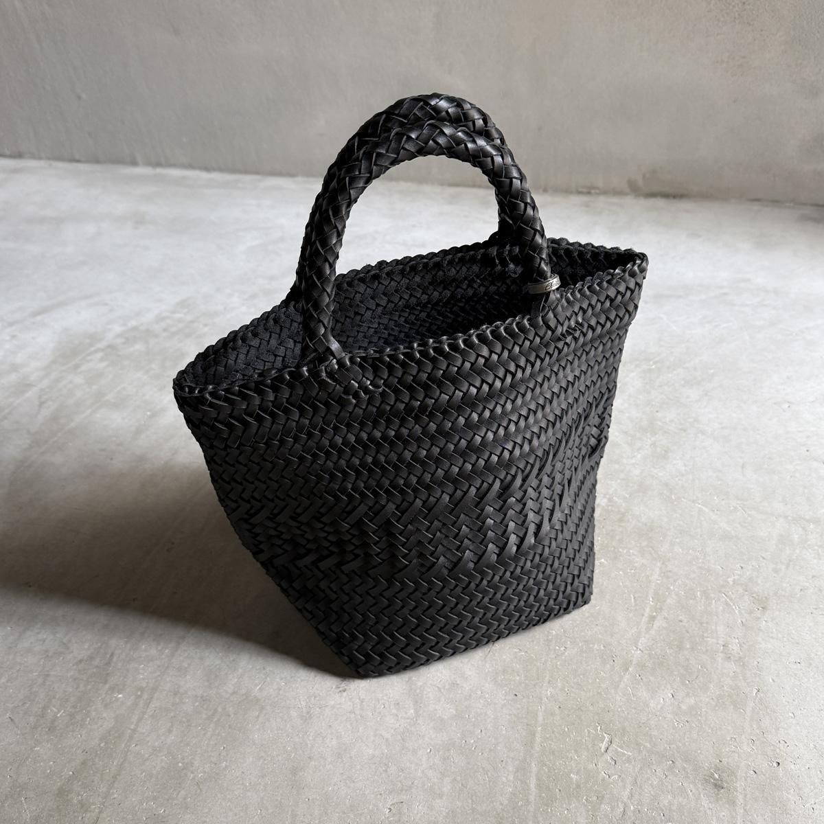 <img class='new_mark_img1' src='https://img.shop-pro.jp/img/new/icons13.gif' style='border:none;display:inline;margin:0px;padding:0px;width:auto;' />CHRISTIAN PEAU CP MESH BAG Dʥꥹ ݡ åХå BLACK