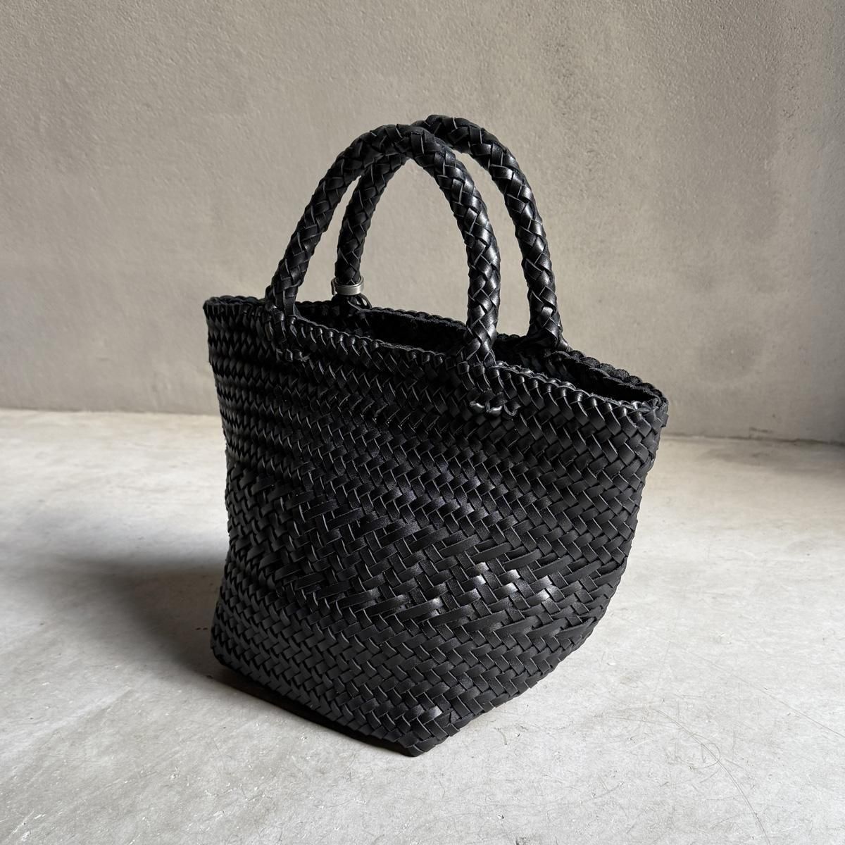 <img class='new_mark_img1' src='https://img.shop-pro.jp/img/new/icons13.gif' style='border:none;display:inline;margin:0px;padding:0px;width:auto;' />CHRISTIAN PEAU CP MESH BAG Dʥꥹ ݡ åХå BLACK