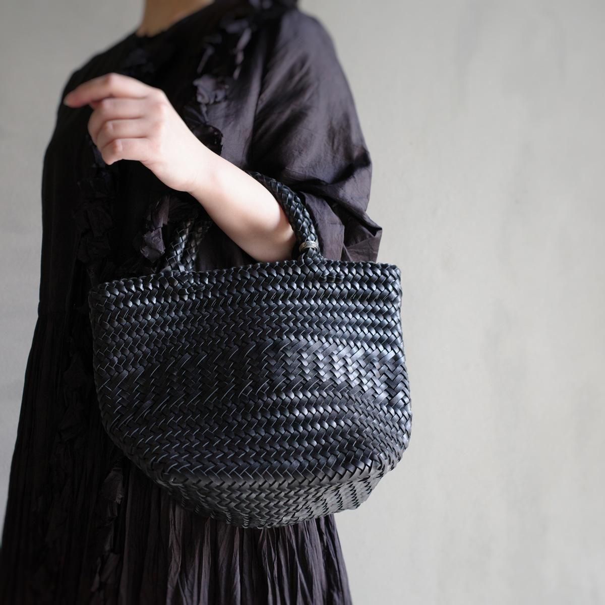 <img class='new_mark_img1' src='https://img.shop-pro.jp/img/new/icons13.gif' style='border:none;display:inline;margin:0px;padding:0px;width:auto;' />CHRISTIAN PEAU CP MESH BAG Dʥꥹ ݡ åХå BLACK