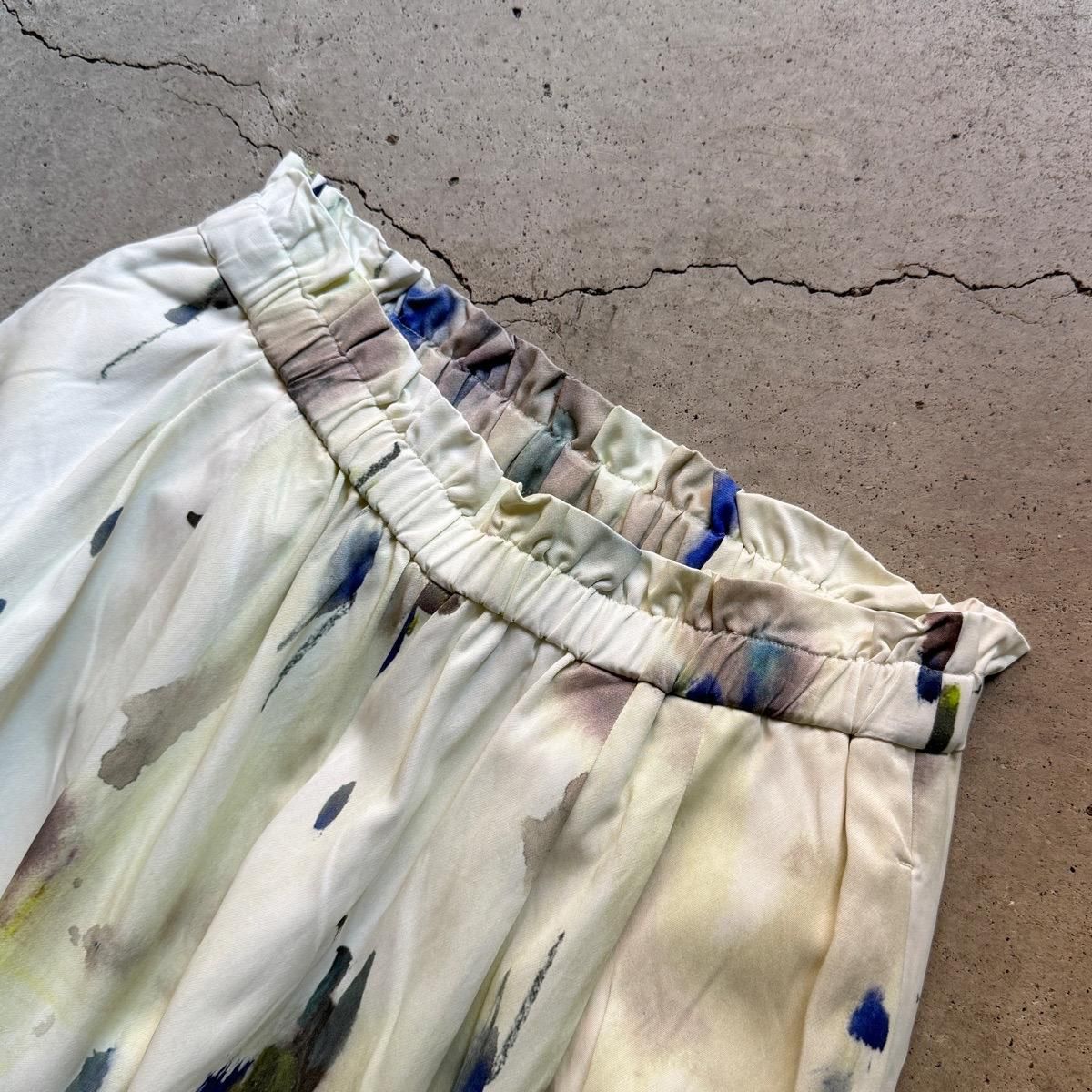 Chika Higashi  suzuki takayuki  ҥ  業  gathered pants / dot of lichens 