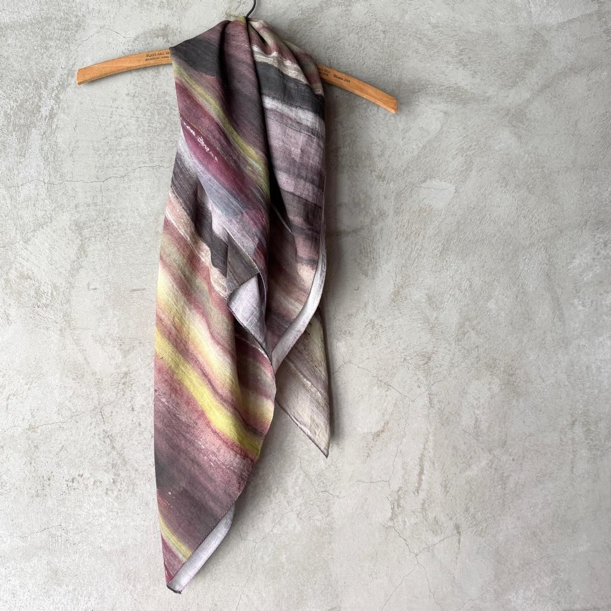 Chika Higashi  suzuki takayuki  ҥ  業  printed stole / stripe of fallen-leaves 