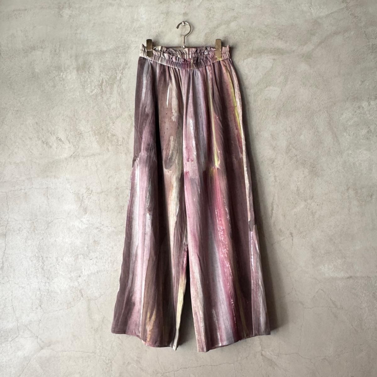 Chika Higashi  suzuki takayuki  ҥ  業  gathered pants / stripe of fallen-leaves 