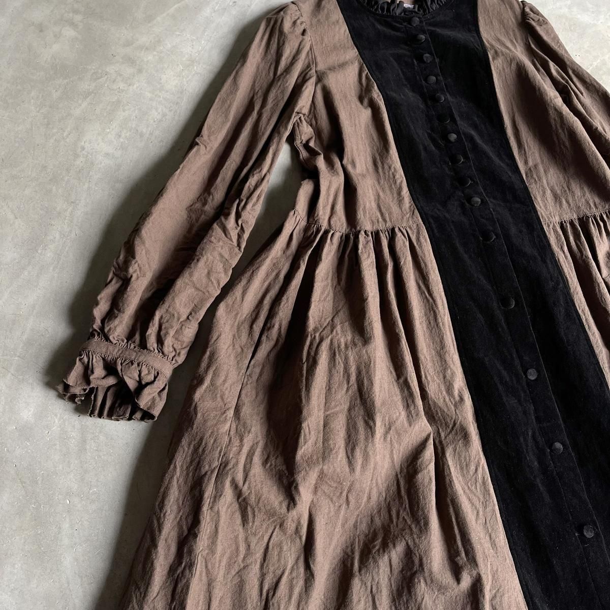 <img class='new_mark_img1' src='https://img.shop-pro.jp/img/new/icons13.gif' style='border:none;display:inline;margin:0px;padding:0px;width:auto;' />HALLELUJAH 4, Jeune paysanneʥϥ ̱ξChcolate / Black