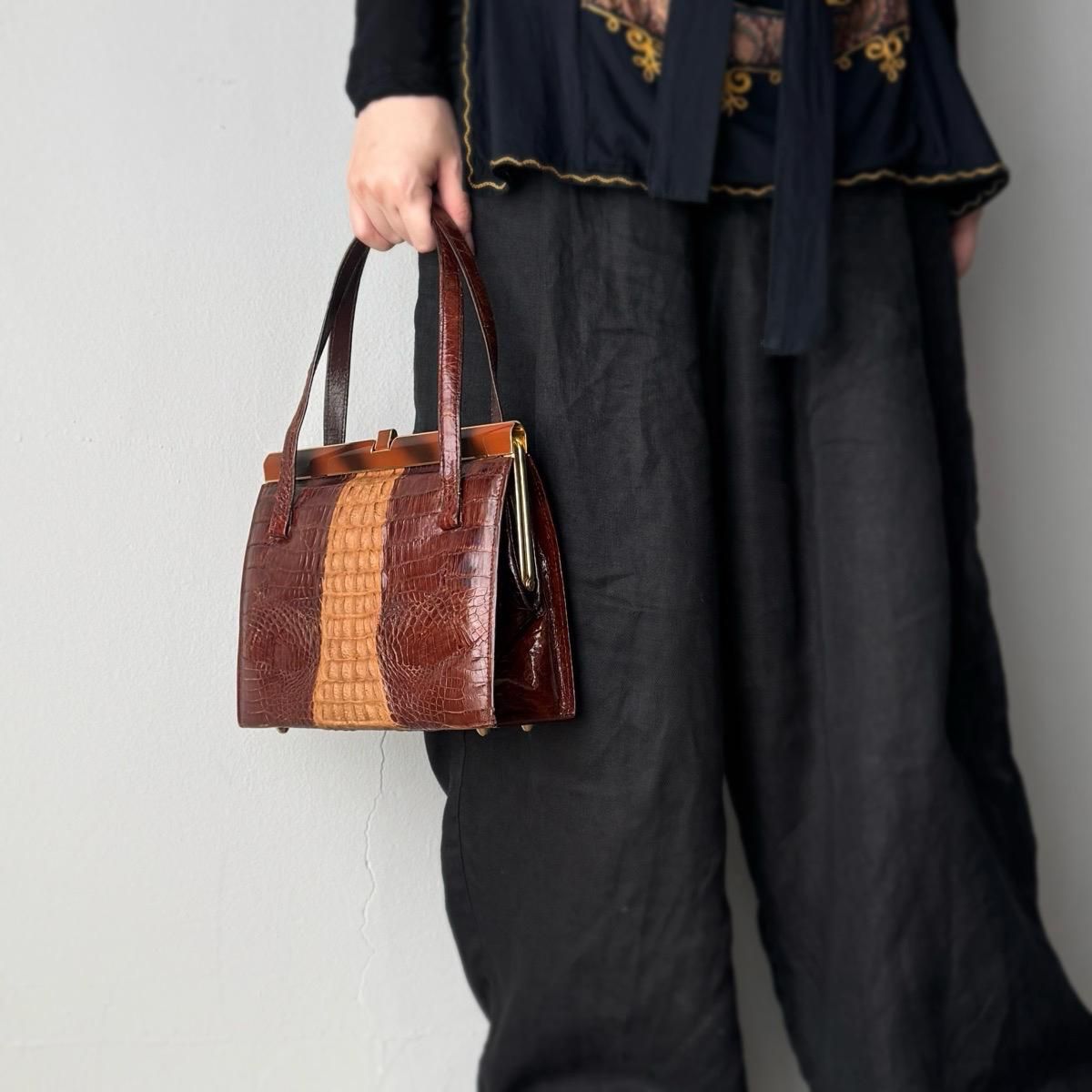 ơ ޥ ϥɥХåVintage Caiman Leather Hand Bag