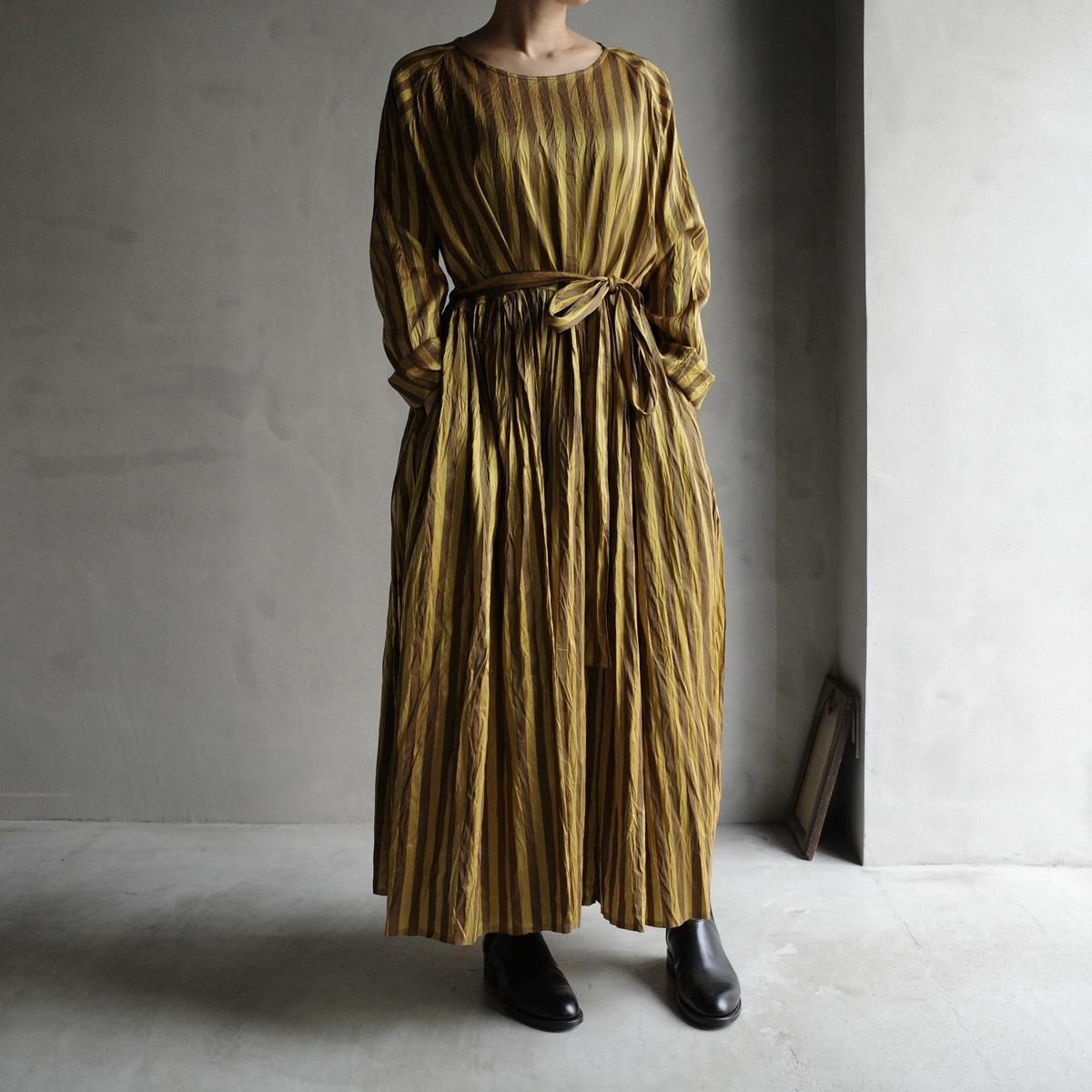 <img class='new_mark_img1' src='https://img.shop-pro.jp/img/new/icons13.gif' style='border:none;display:inline;margin:0px;padding:0px;width:auto;' />CHRISTIAN PEAU CP 0460010 DRESSʥꥹ ݡ ɥ쥹BEE