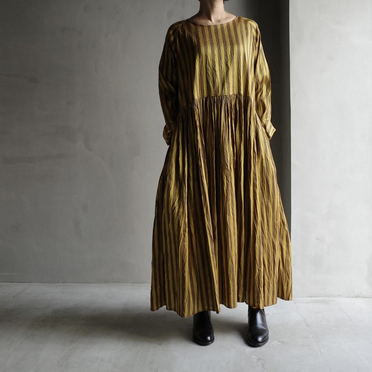 <img class='new_mark_img1' src='https://img.shop-pro.jp/img/new/icons13.gif' style='border:none;display:inline;margin:0px;padding:0px;width:auto;' />CHRISTIAN PEAU CP 0460010 DRESSʥꥹ ݡ ɥ쥹BEE