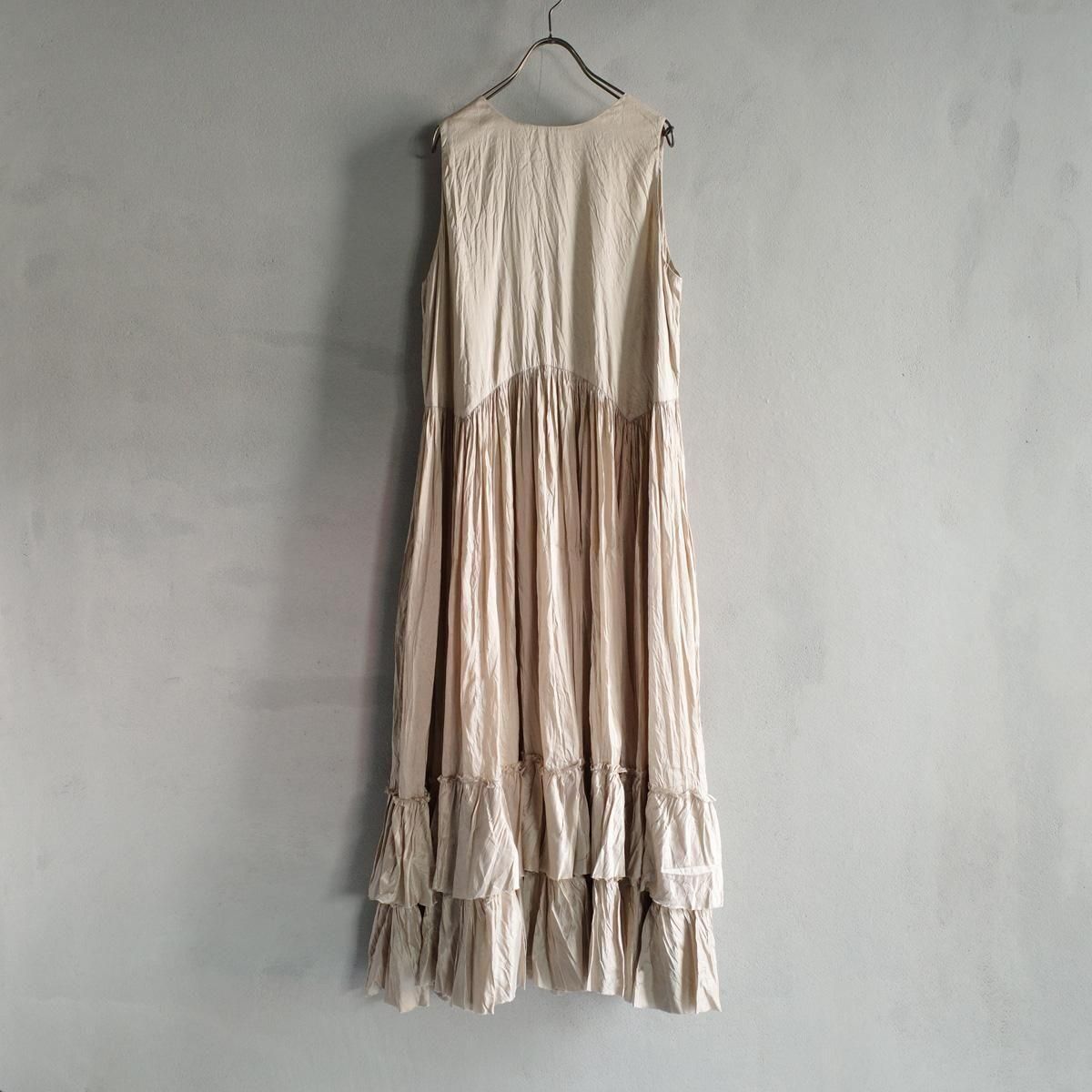 <img class='new_mark_img1' src='https://img.shop-pro.jp/img/new/icons13.gif' style='border:none;display:inline;margin:0px;padding:0px;width:auto;' />CHRISTIAN PEAU CP 0460005 DRESSʥꥹ ݡ ɥ쥹SILVER BEIGE