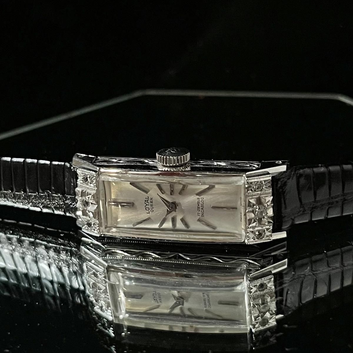 <img class='new_mark_img1' src='https://img.shop-pro.jp/img/new/icons13.gif' style='border:none;display:inline;margin:0px;padding:0px;width:auto;' />LOYAL QUEENʥ 14KWG Dead Stock