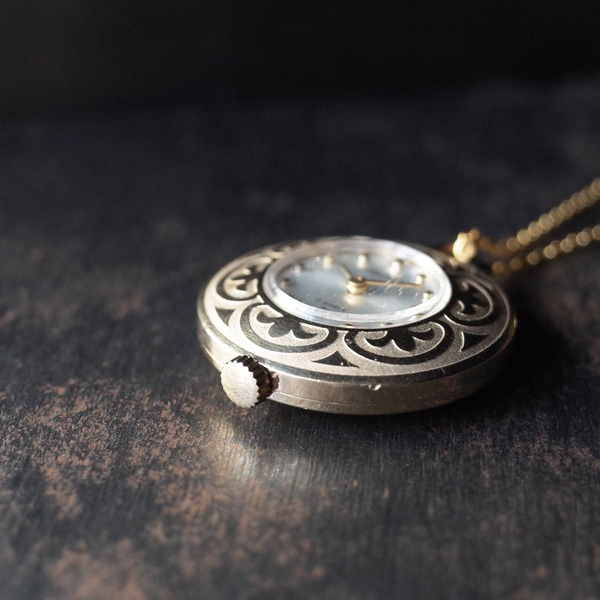 SEIKO PENDANT WATCH（セイコー ペンダントウォッチ）唐草模様