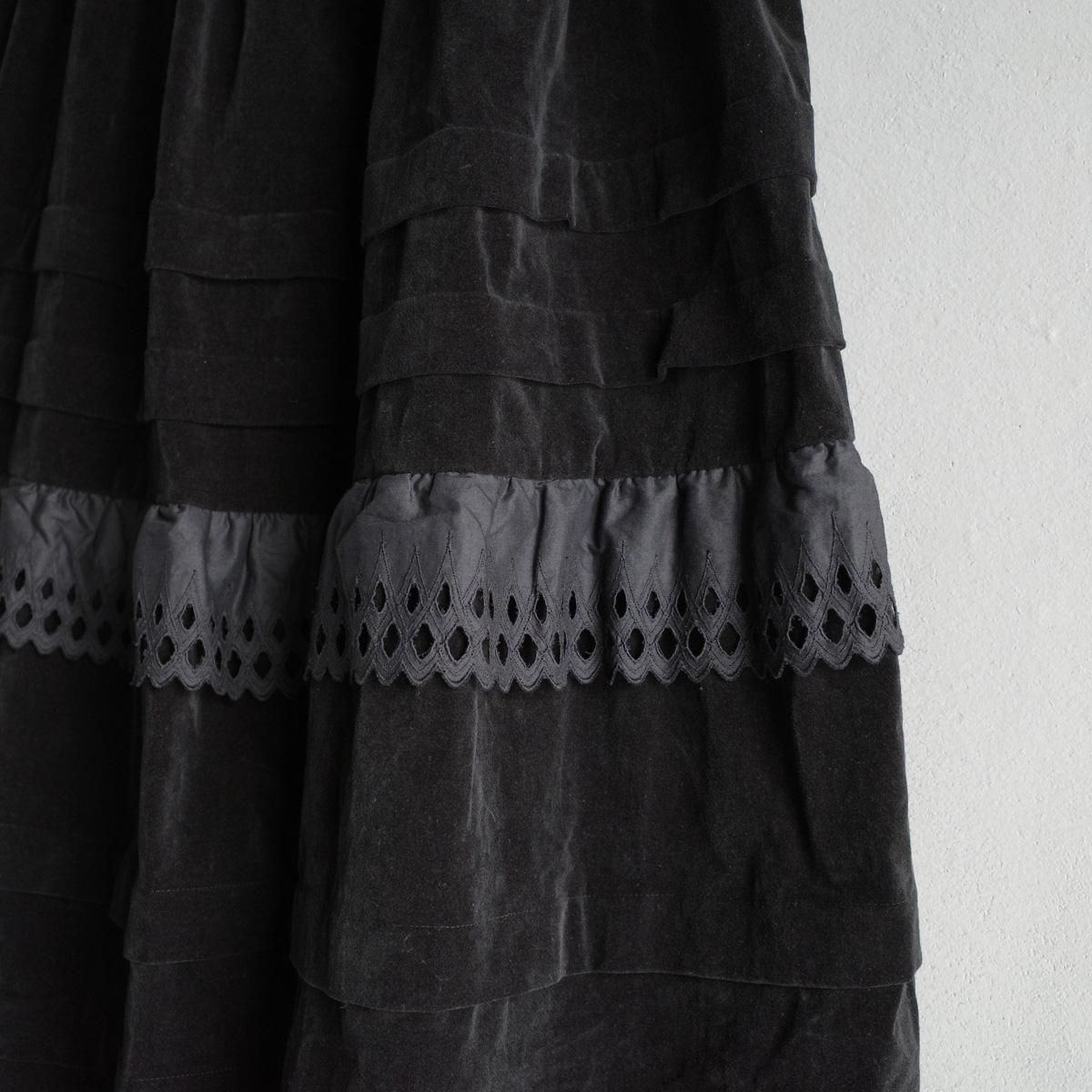 <img class='new_mark_img1' src='https://img.shop-pro.jp/img/new/icons13.gif' style='border:none;display:inline;margin:0px;padding:0px;width:auto;' />HALLELUJAH 7, Jupe Edouardienneʥϥ ɥǥ ȡBlack