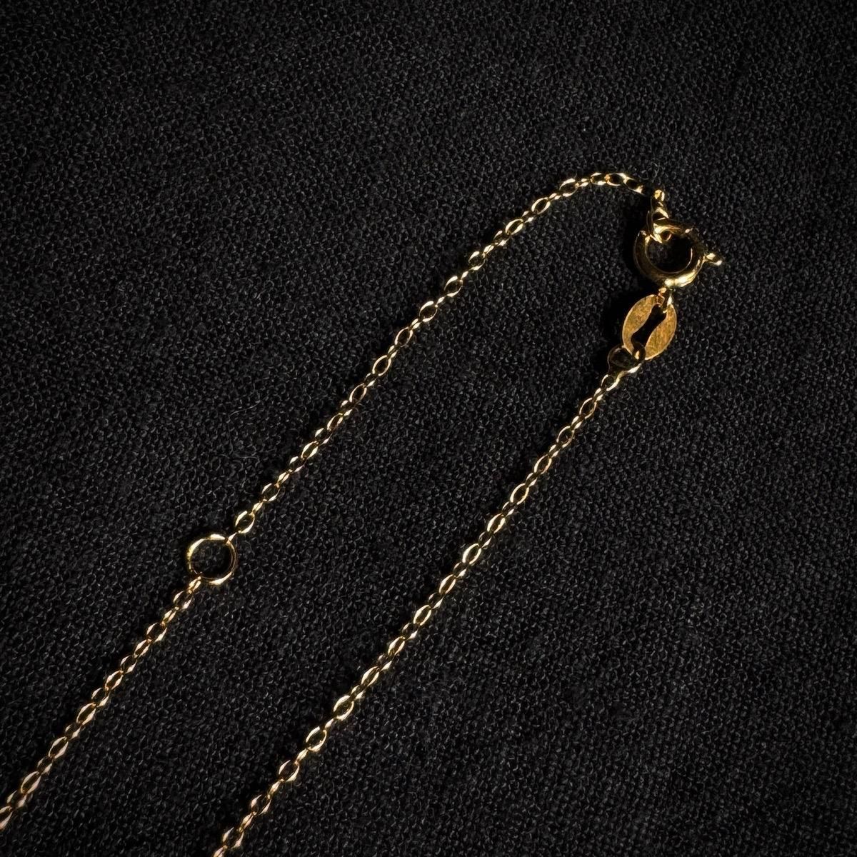 momocreatura Micro Crescent Moon Necklace Gold（モモクリアチュラ