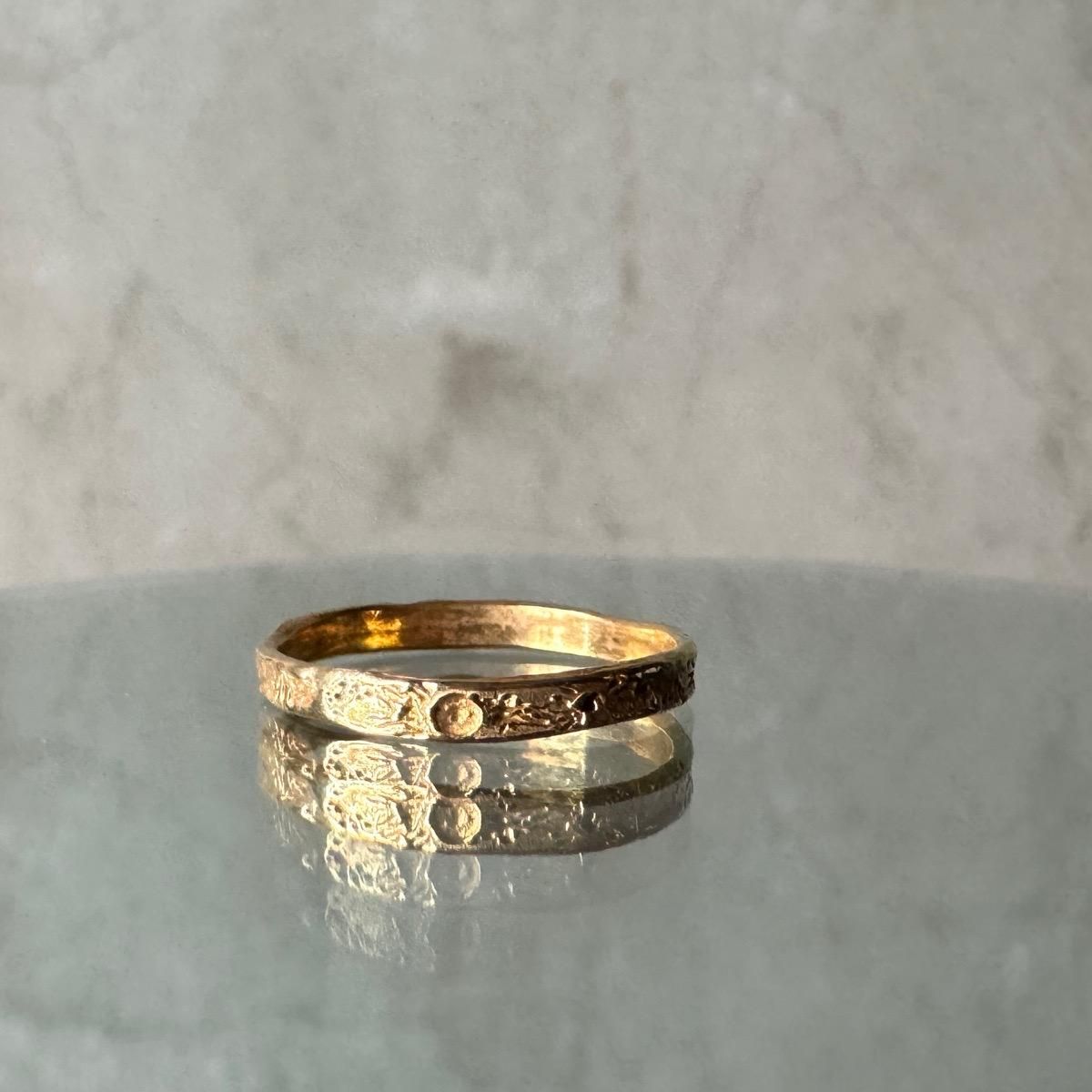 <img class='new_mark_img1' src='https://img.shop-pro.jp/img/new/icons13.gif' style='border:none;display:inline;margin:0px;padding:0px;width:auto;' />momocreatura Moon Crater Ring Goldʥ⥯ꥢ 졼  ɡ