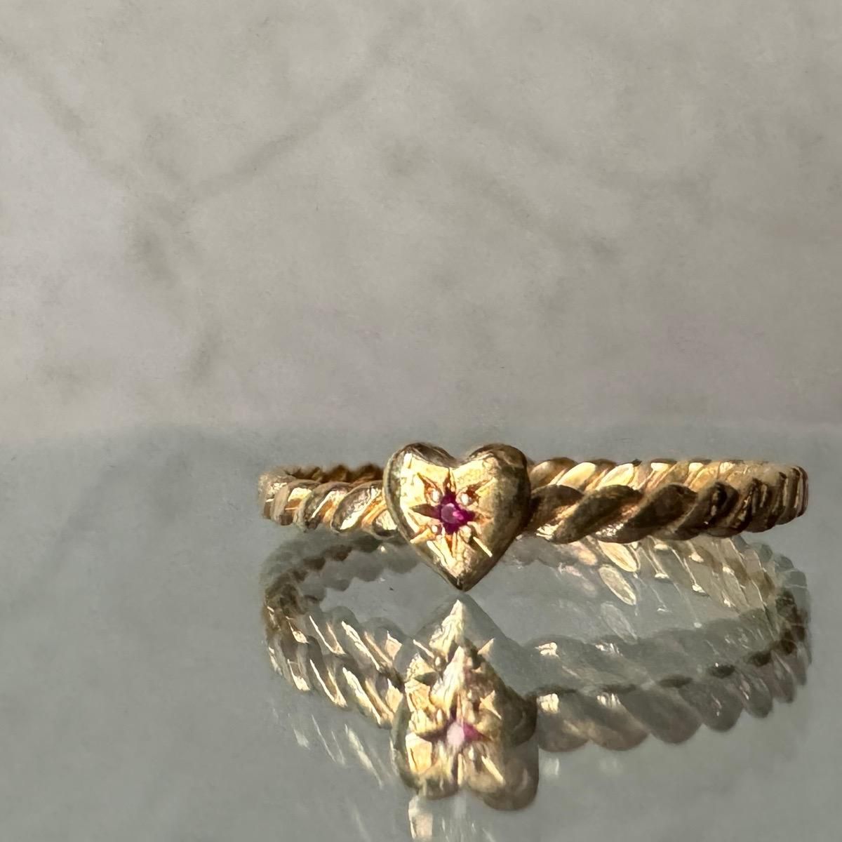 <img class='new_mark_img1' src='https://img.shop-pro.jp/img/new/icons13.gif' style='border:none;display:inline;margin:0px;padding:0px;width:auto;' />momocreatura Heart Ring Gold  Rubyʥ⥯ꥢ ϡ  ɡߥӡ