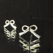 <img class='new_mark_img1' src='https://img.shop-pro.jp/img/new/icons13.gif' style='border:none;display:inline;margin:0px;padding:0px;width:auto;' />momocreatura Tiny bow Stud Earrings Goldʥ⥯ꥢ ˡܥ åԥ С