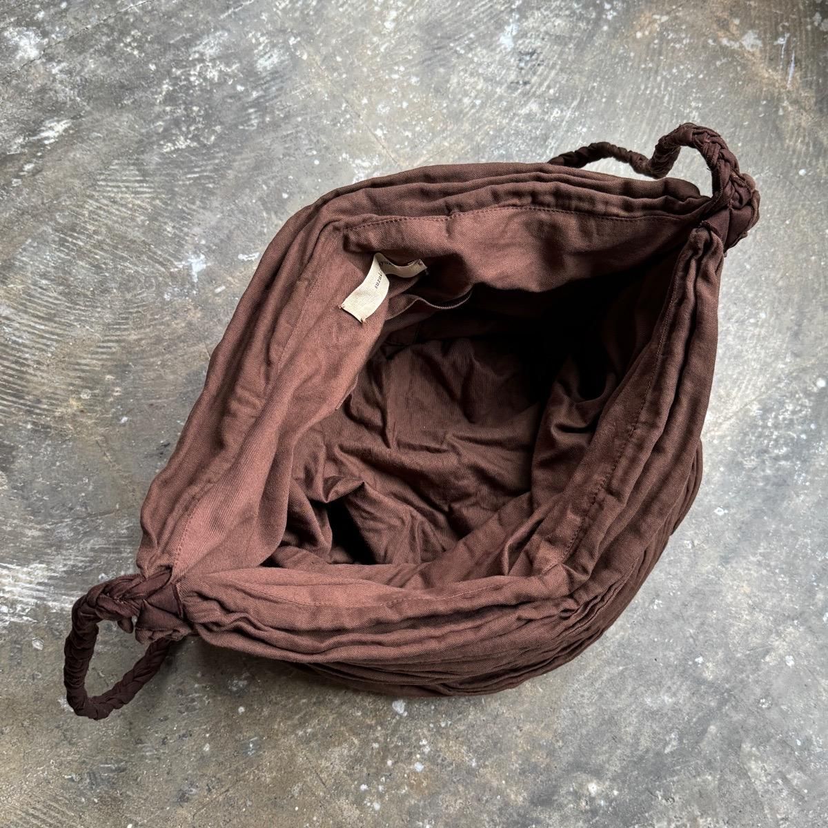 <img class='new_mark_img1' src='https://img.shop-pro.jp/img/new/icons13.gif' style='border:none;display:inline;margin:0px;padding:0px;width:auto;' />suzuki takayuki gather bag  / Slingʥ業 㥶Хå / 󥰡cacao brown