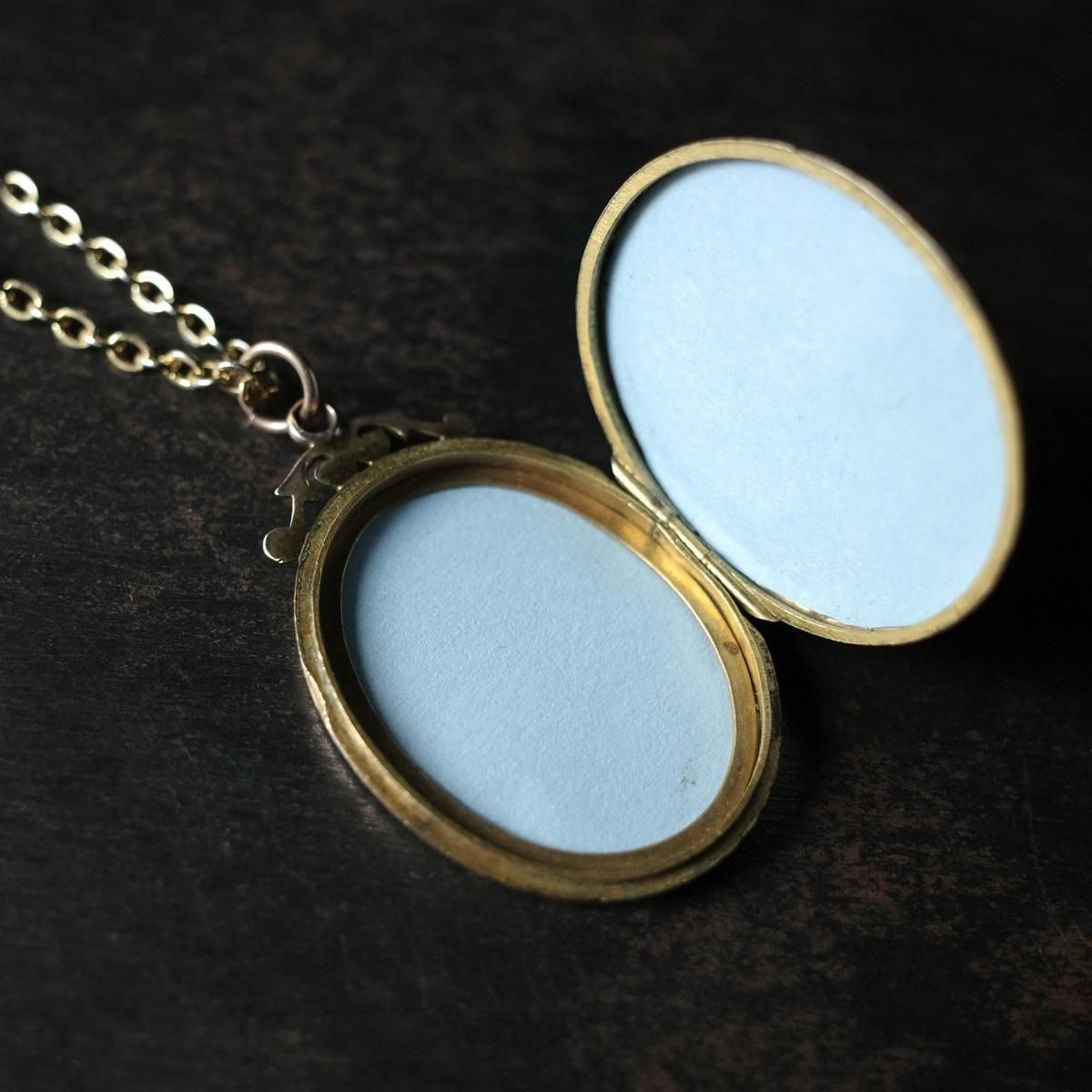 <img class='new_mark_img1' src='https://img.shop-pro.jp/img/new/icons13.gif' style='border:none;display:inline;margin:0px;padding:0px;width:auto;' />ȥꥢ ᥿ å ڥ ͥå쥹Victorian Metal Locket Pendant Necklace